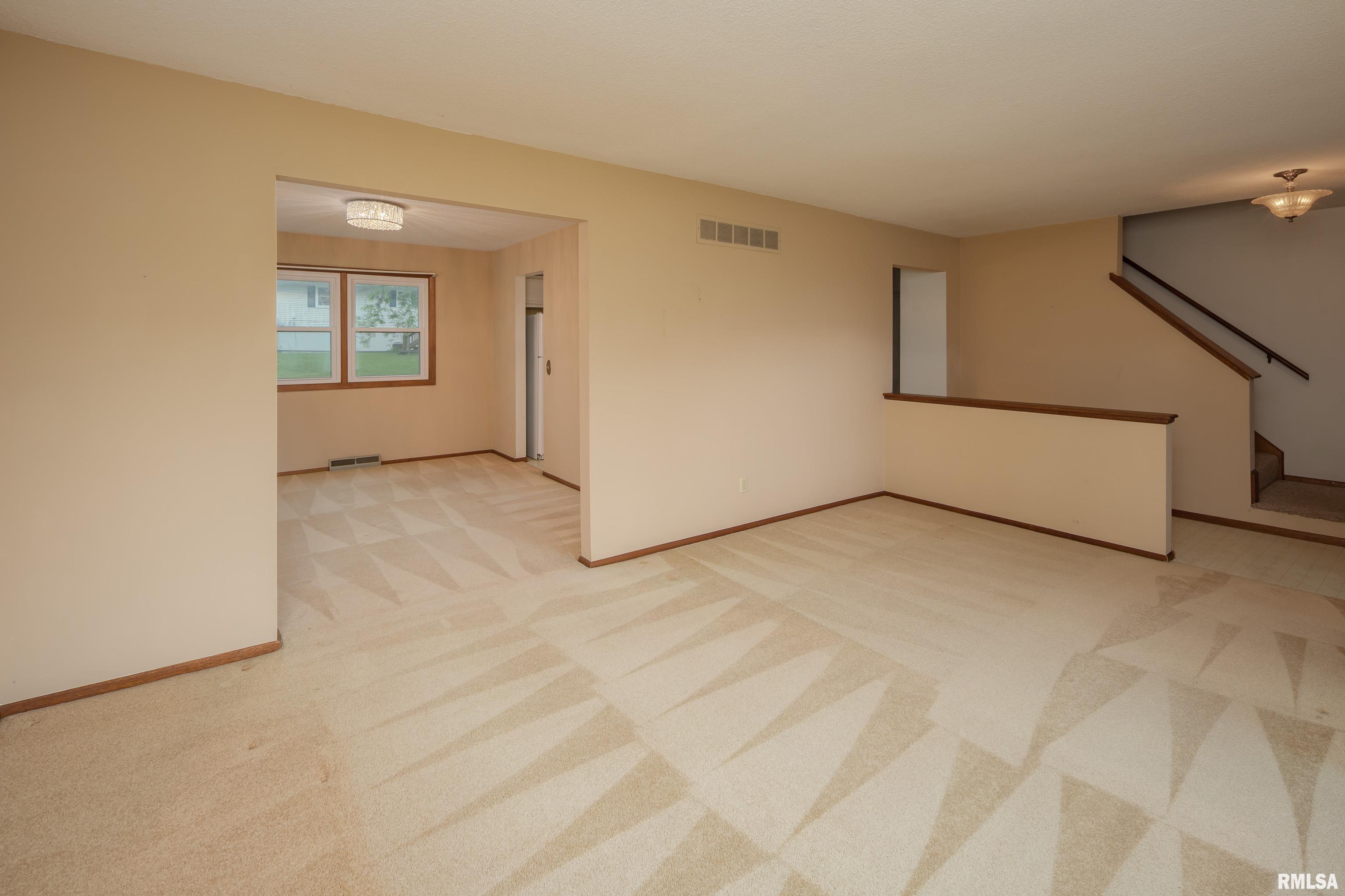 1328 N Stark Street, Davenport, Iowa image 10