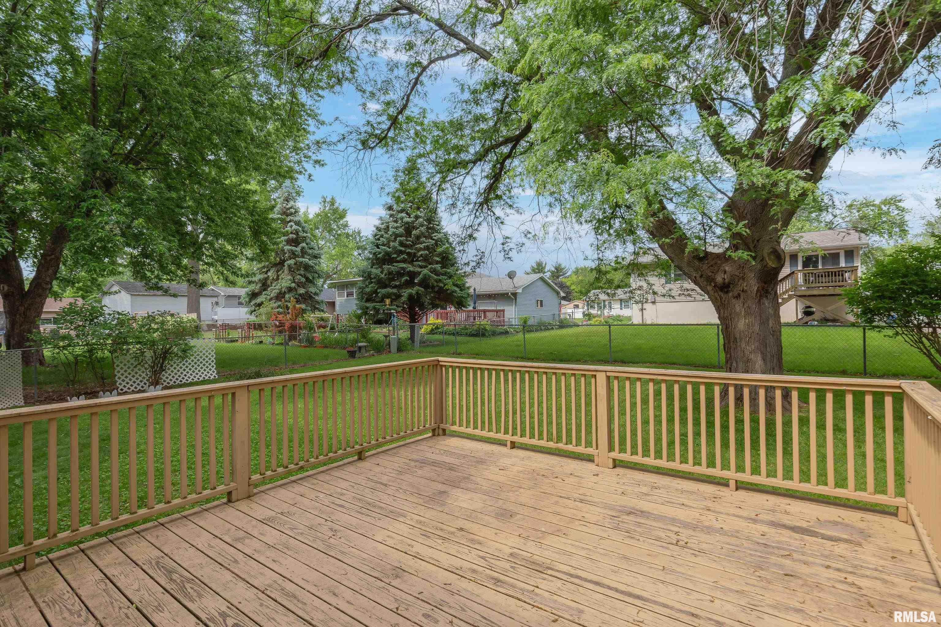 1328 N Stark Street, Davenport, Iowa image 7