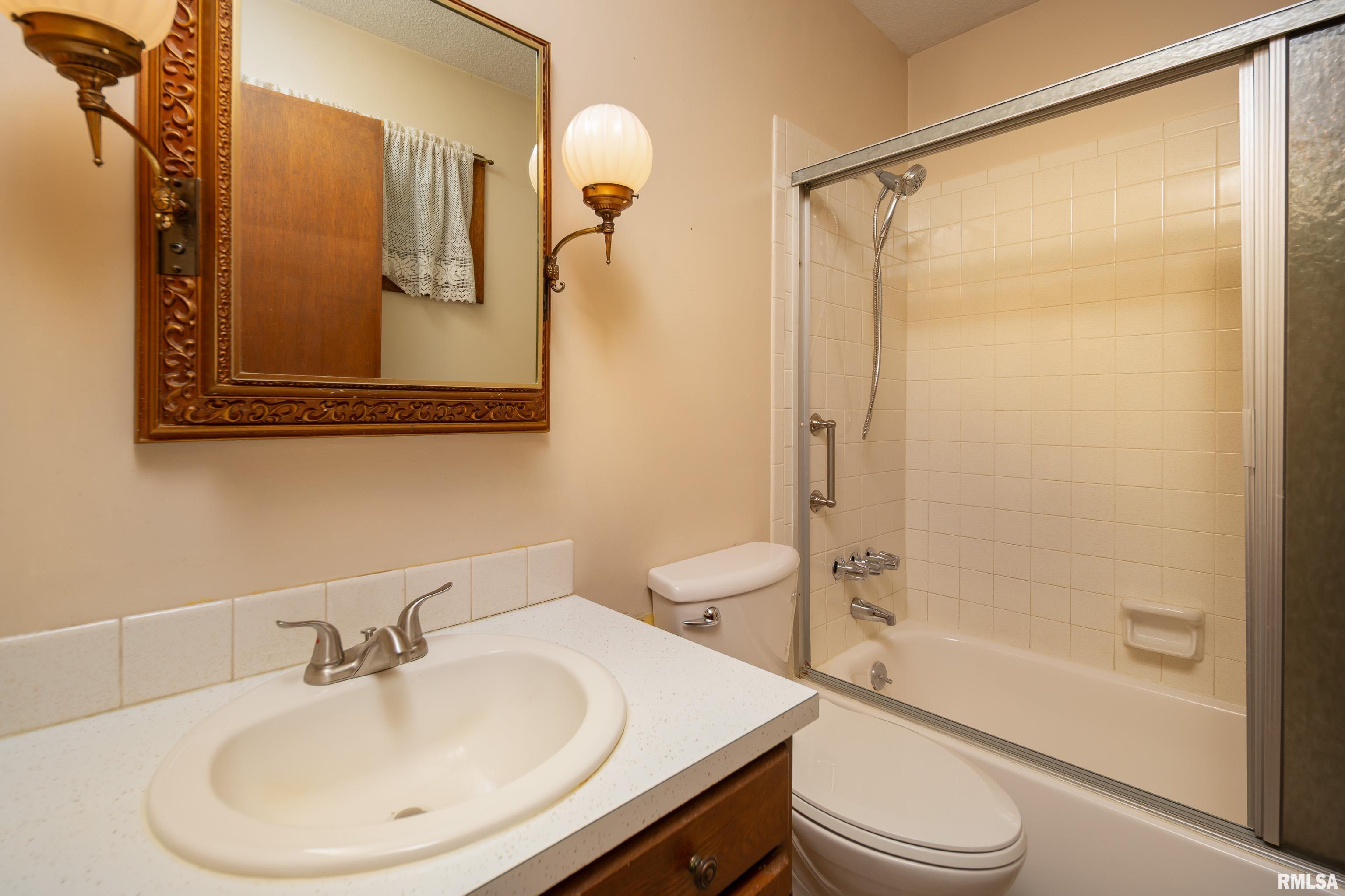 1328 N Stark Street, Davenport, Iowa image 28