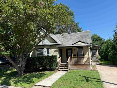 Homes For Sale - 536 W Mcdonough Street<br/> Macomb, IL 61455