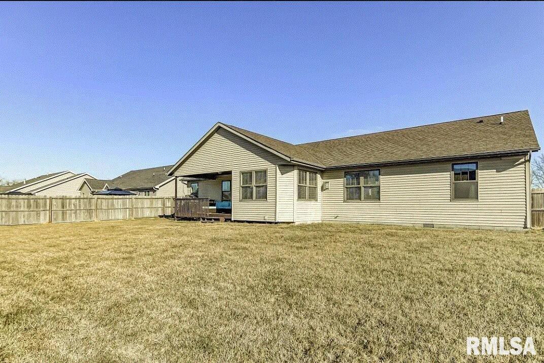 613 Orchard Avenue, Chatham, Illinois image 25
