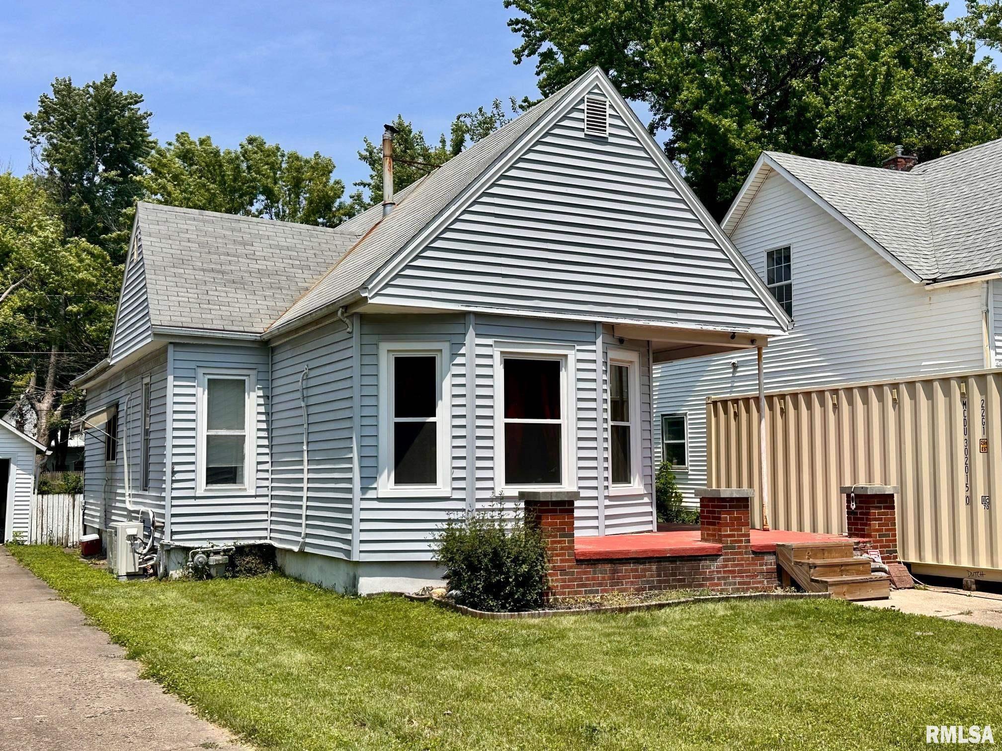 439 W Vine Street, Springfield, Illinois image 1