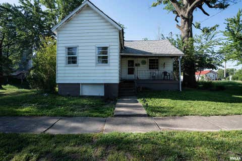 Homes For Sale - 304 E Webster Street<br/> Franklin County, Benton, IL 62812