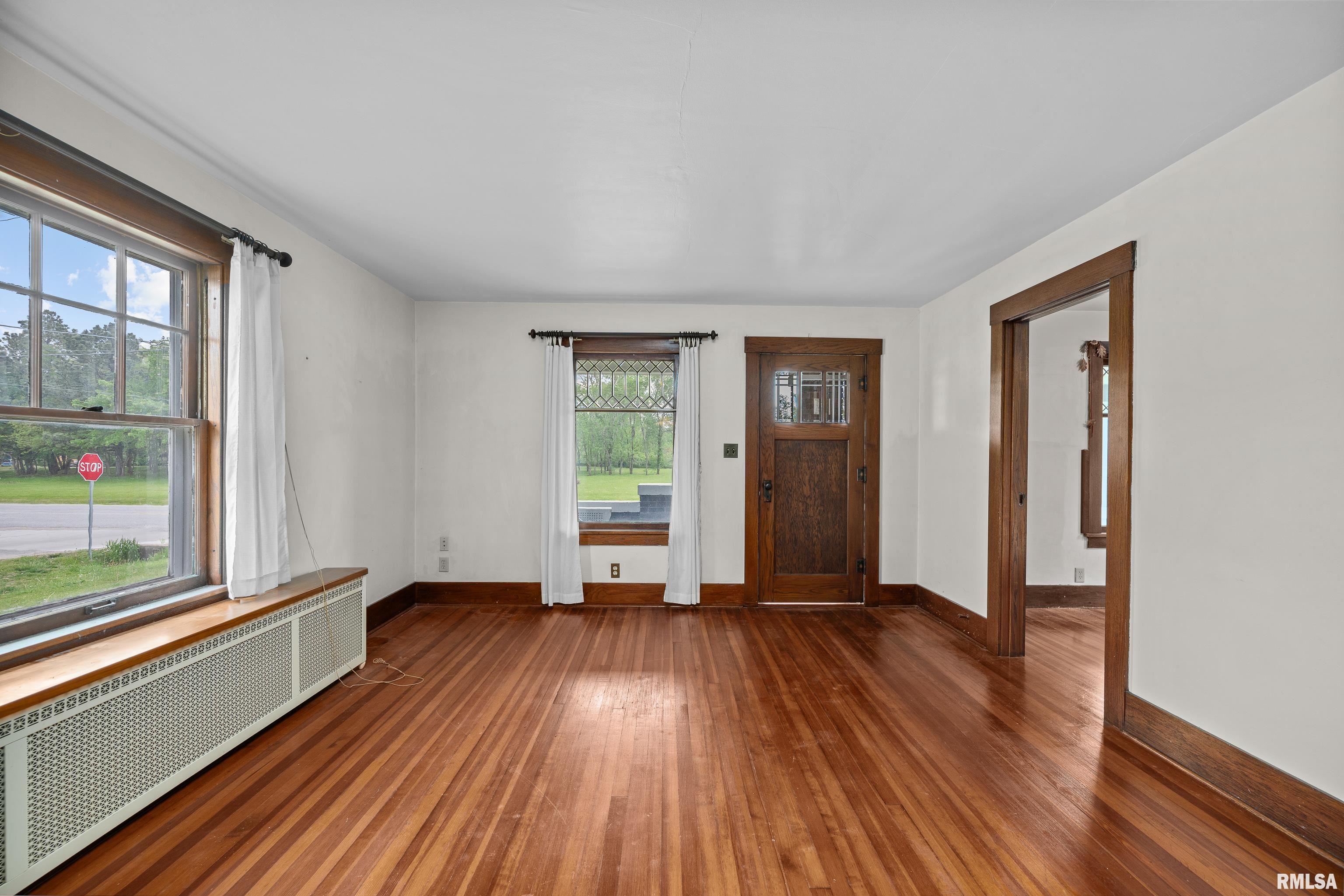 408 E Henry Street, Atkinson, Illinois image 6