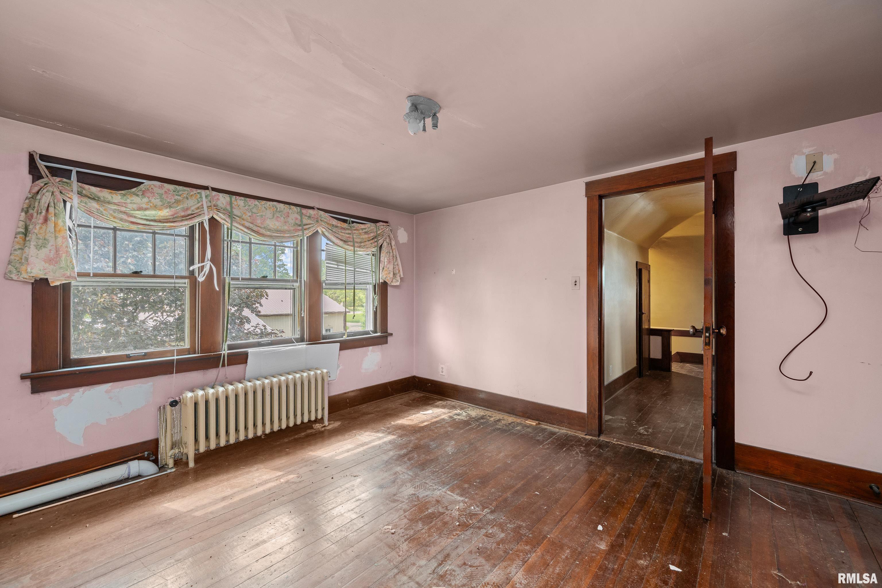 408 E Henry Street, Atkinson, Illinois image 23