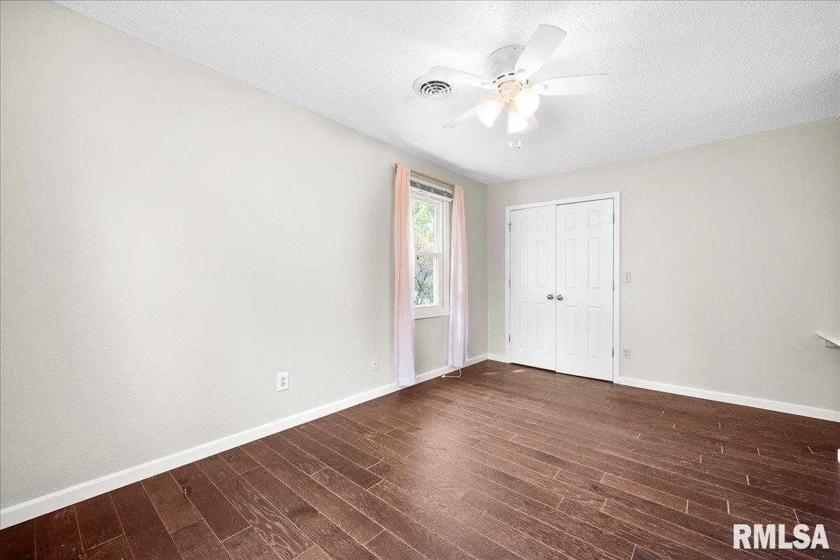216 Falcon Drive, Green Valley, Illinois image 20