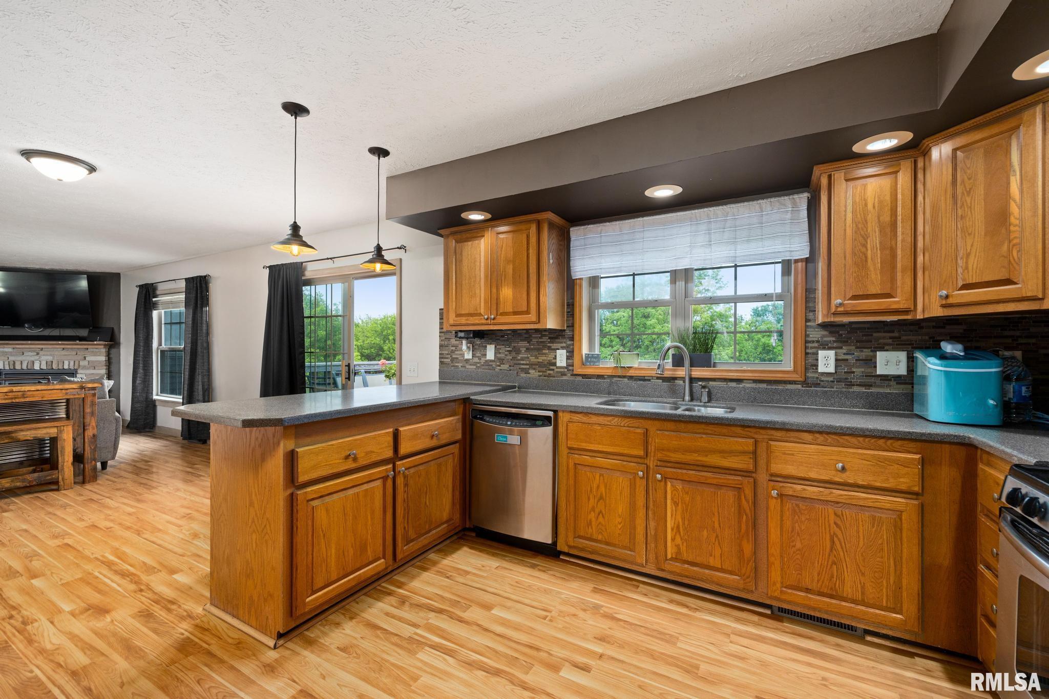 15500 Christmas Tree Road, Green Valley, Illinois image 14