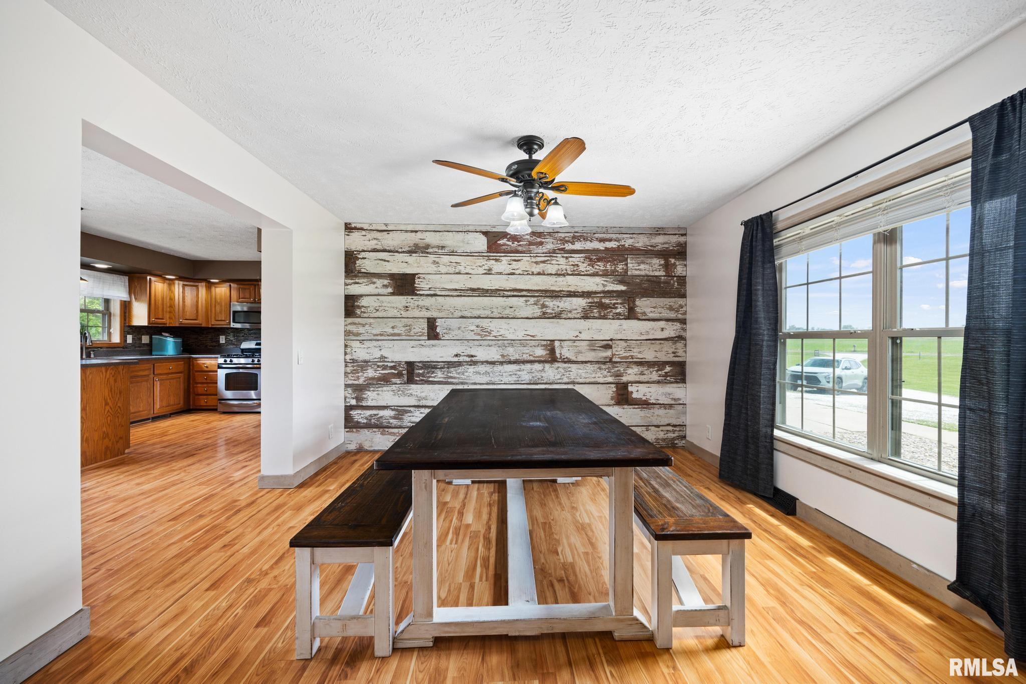 15500 Christmas Tree Road, Green Valley, Illinois image 9