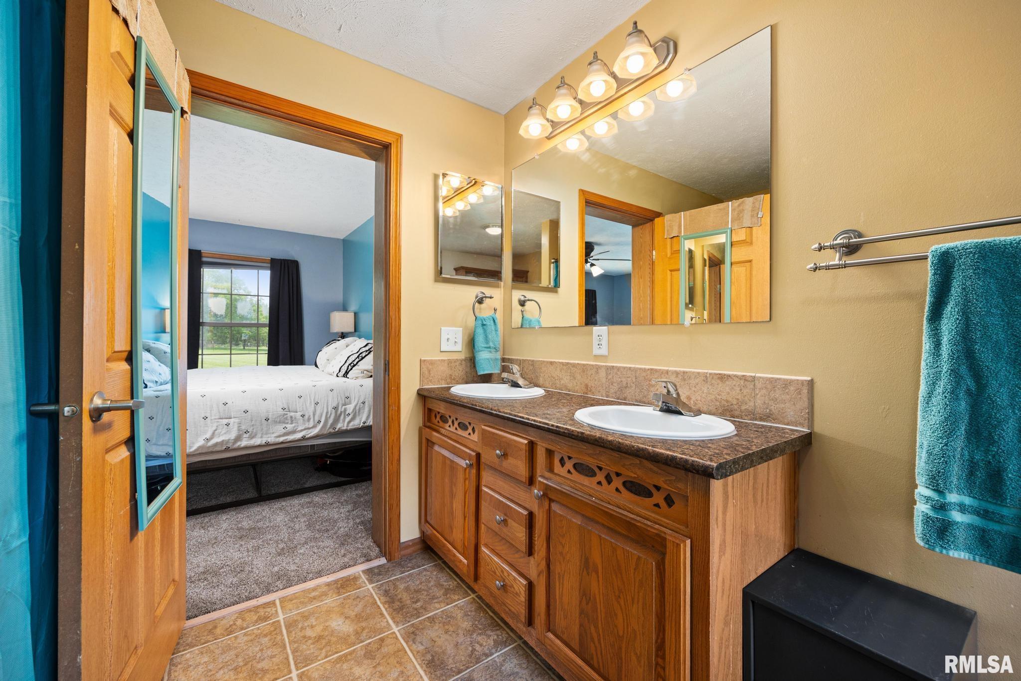 15500 Christmas Tree Road, Green Valley, Illinois image 27