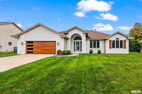 2105 CHECKERBERRY LN, SPRINGFIELD, IL 62711 - Image 823e268e2a0f3141d5b3b3b30da5c1c8/1444819916