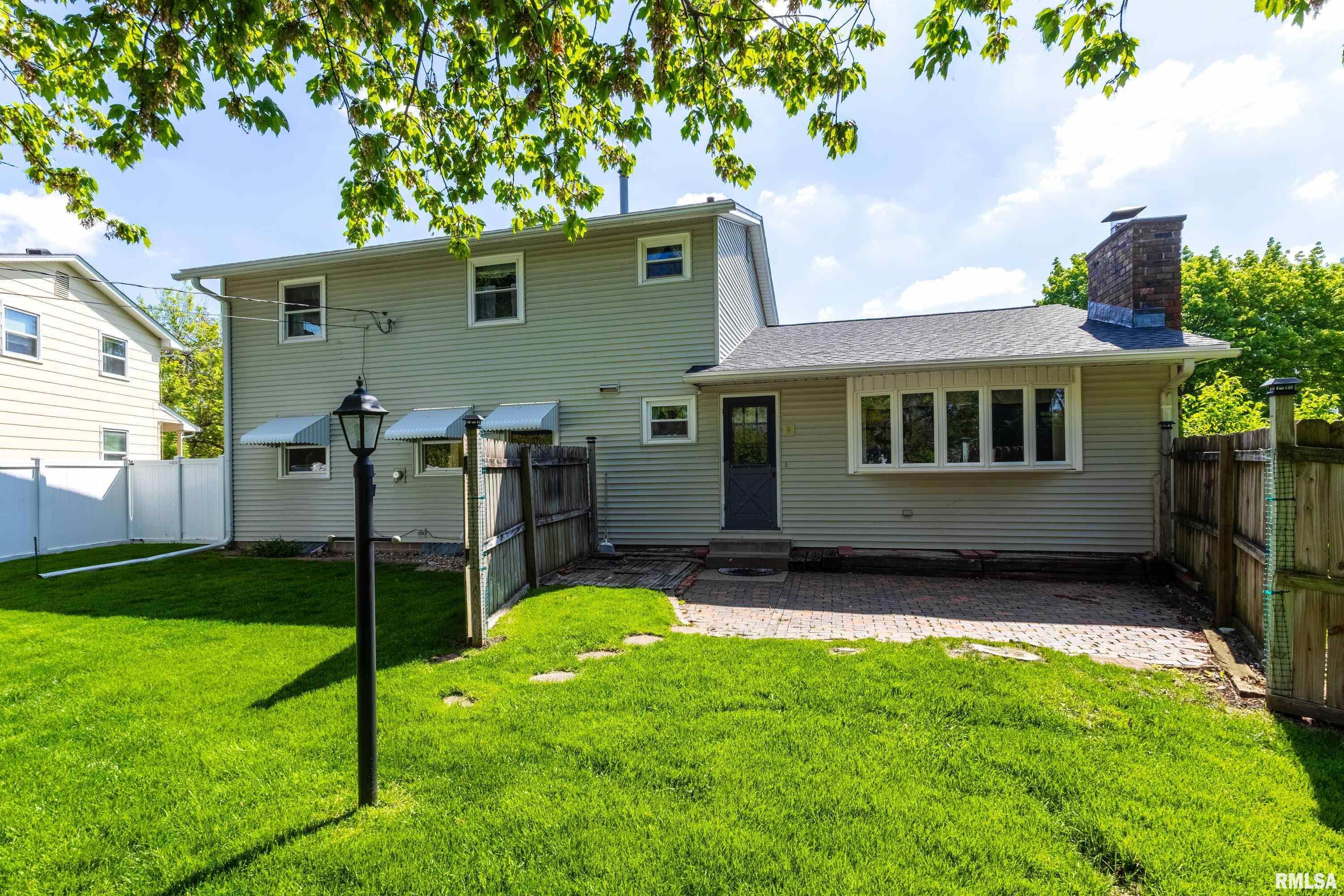2330 Avalon Drive, Bettendorf, Iowa image 35
