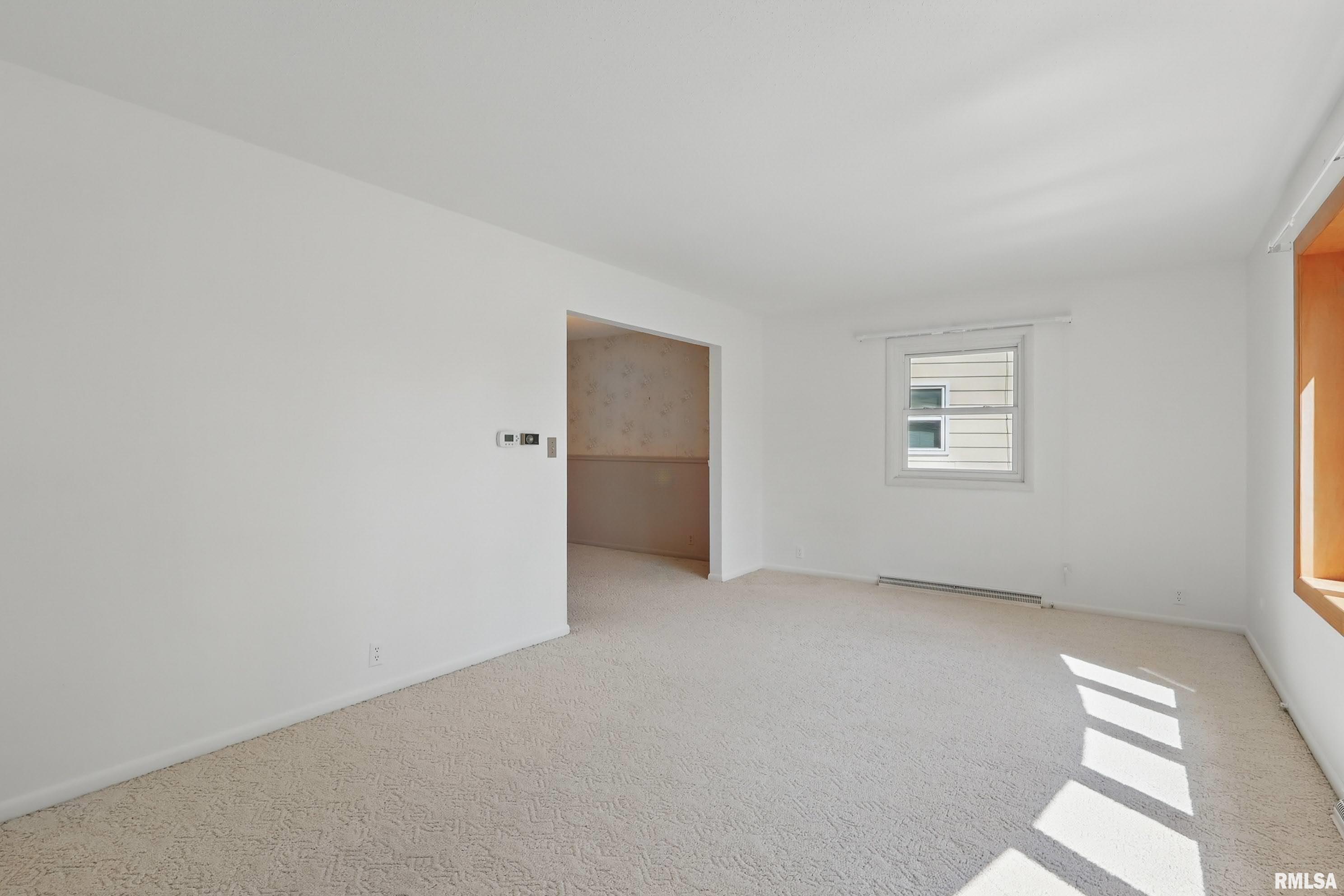 2330 Avalon Drive, Bettendorf, Iowa image 6