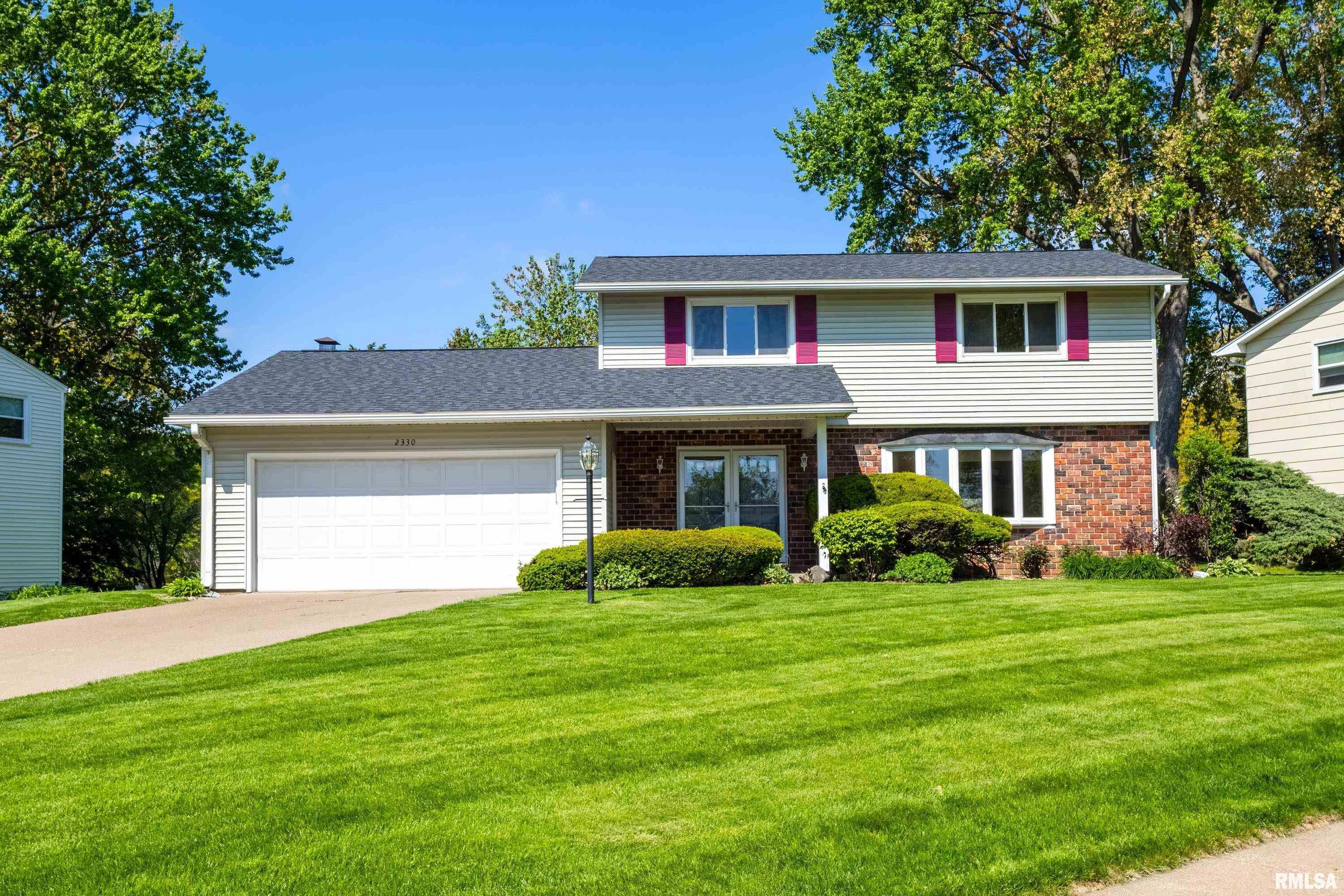 2330 Avalon Drive, Bettendorf, Iowa image 1