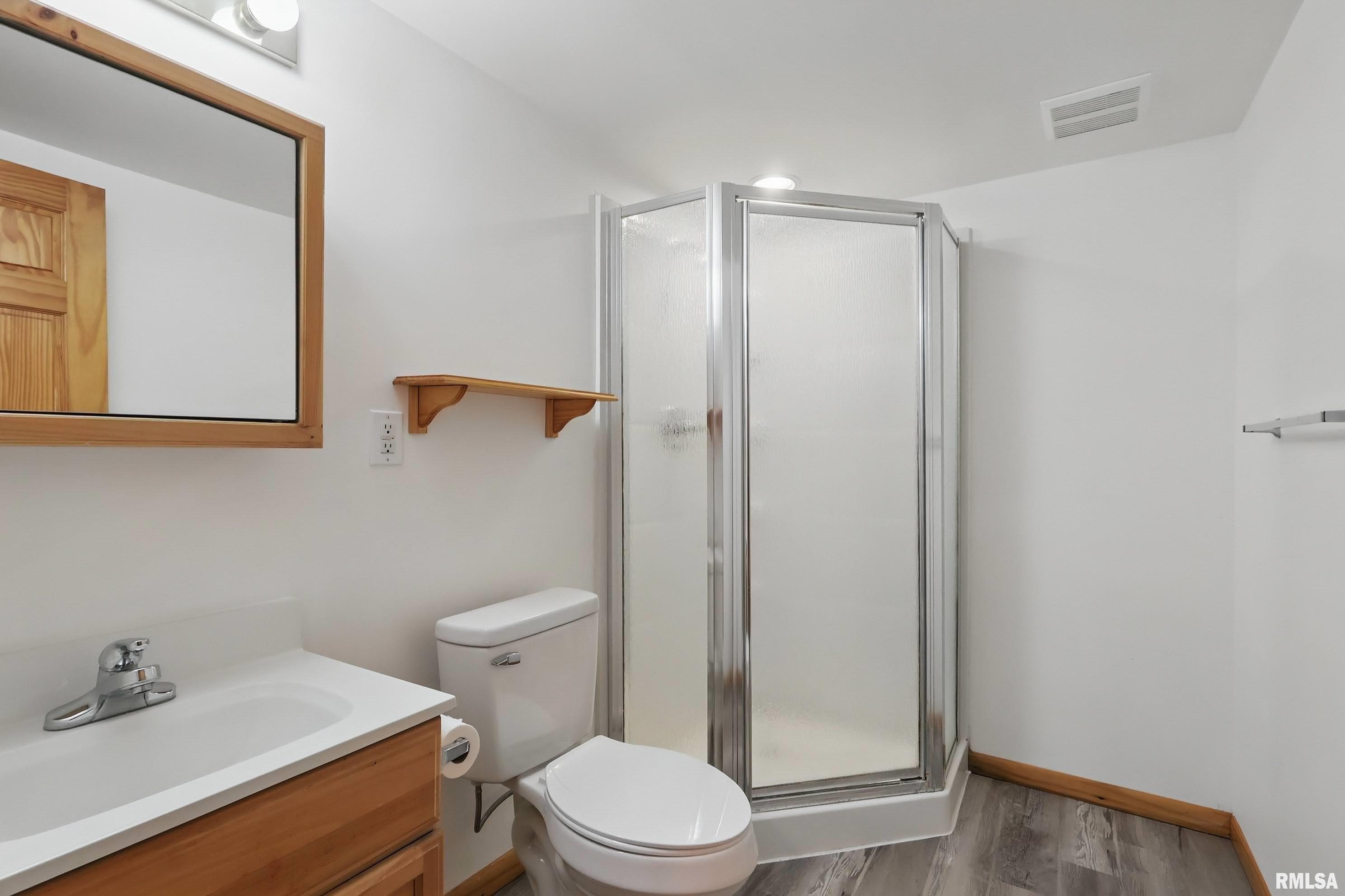 2330 Avalon Drive, Bettendorf, Iowa image 27