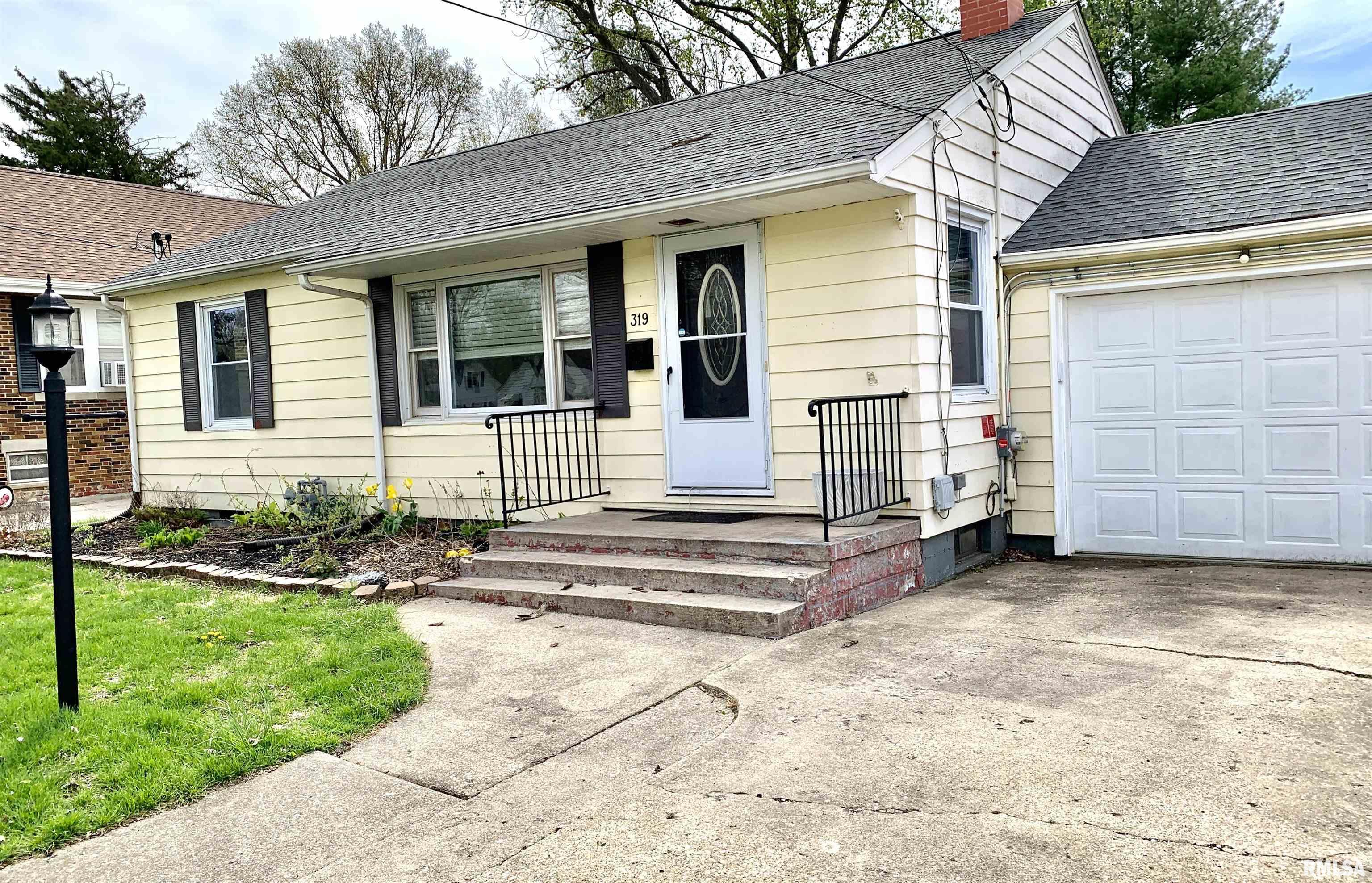 319 Superior Street, Jacksonville, Illinois image 37