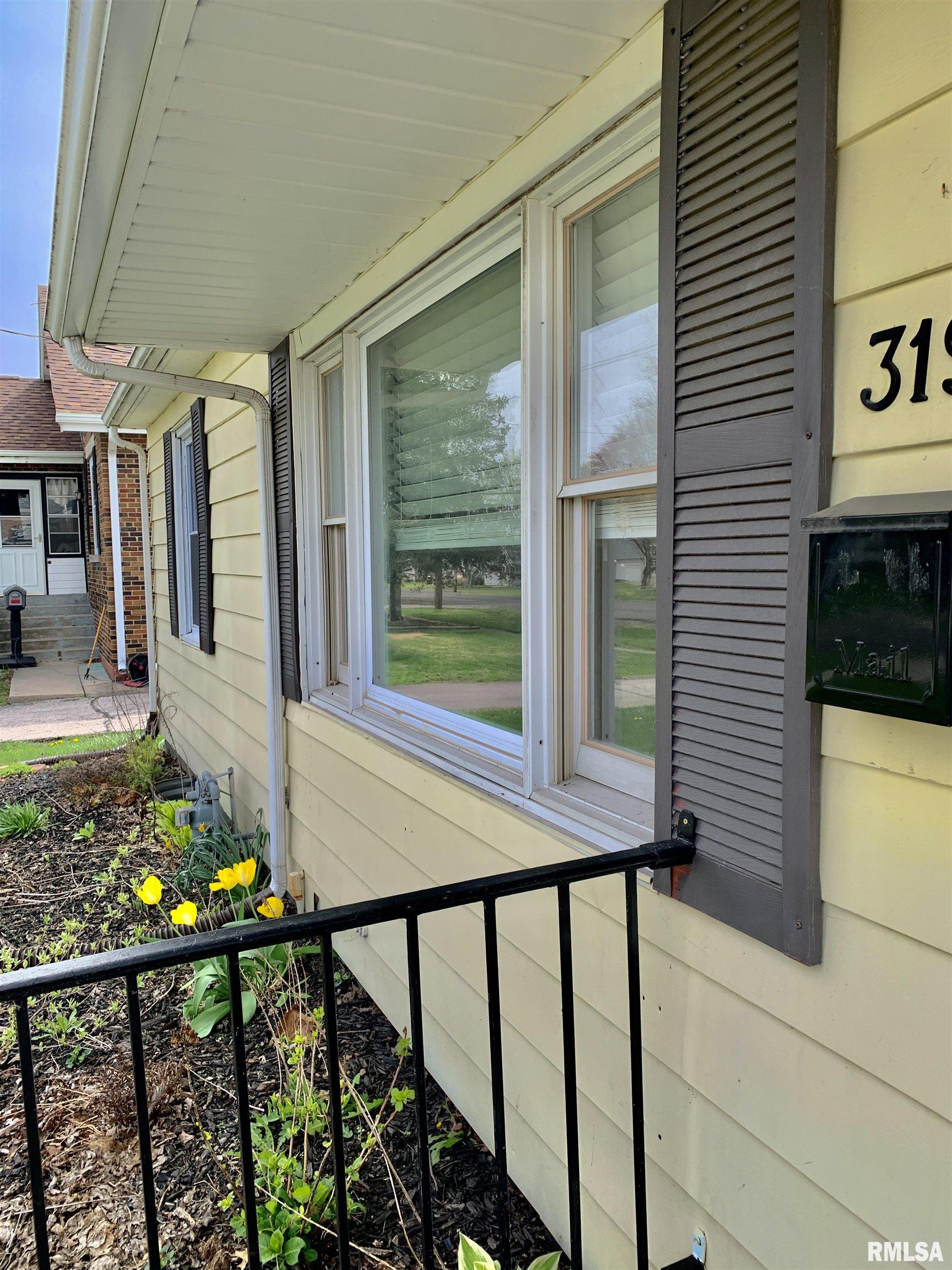 319 Superior Street, Jacksonville, Illinois image 24