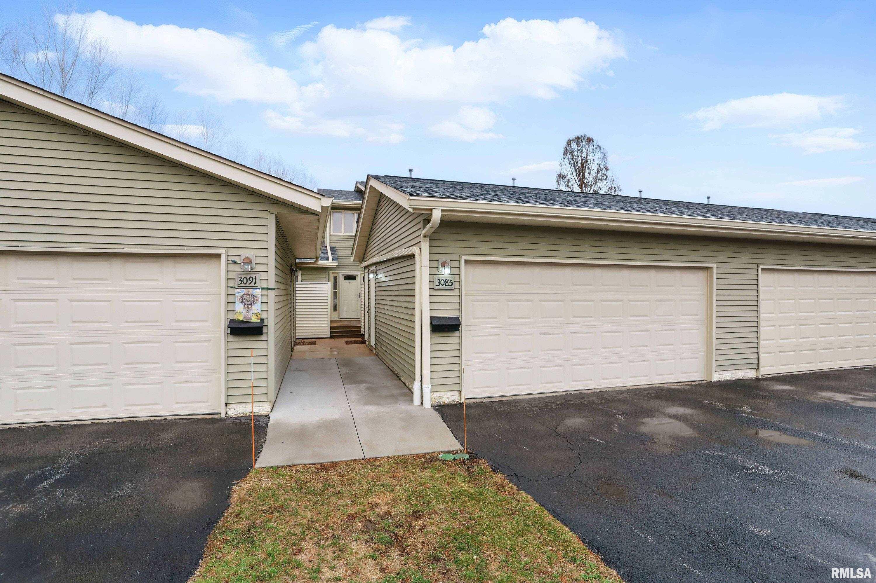 3085 Parkwild Drive, Bettendorf, Iowa image 1