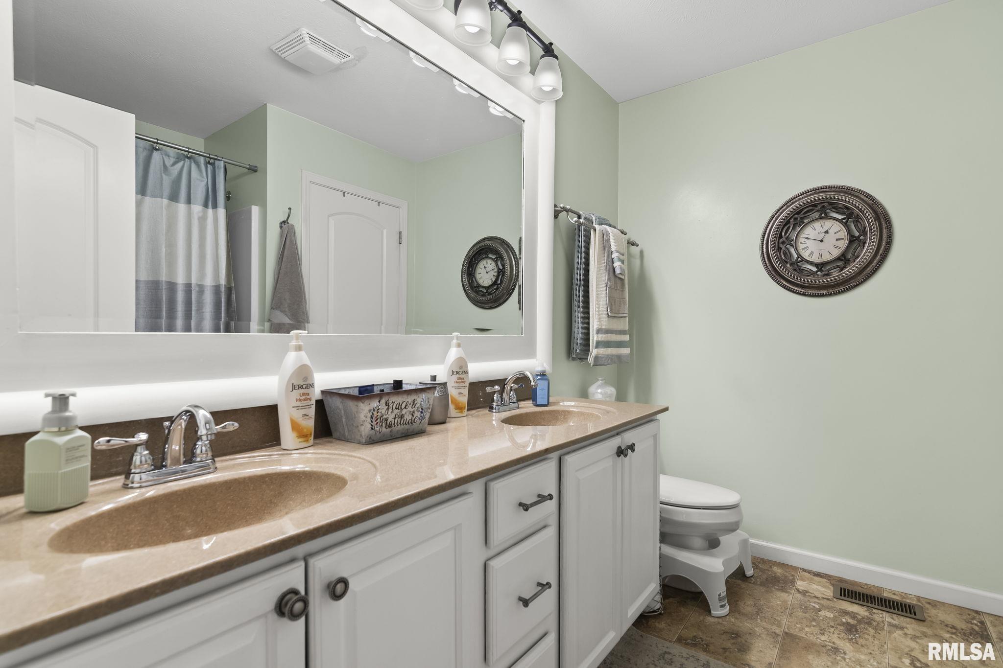1516 Hosta Street, Springfield, Illinois image 22