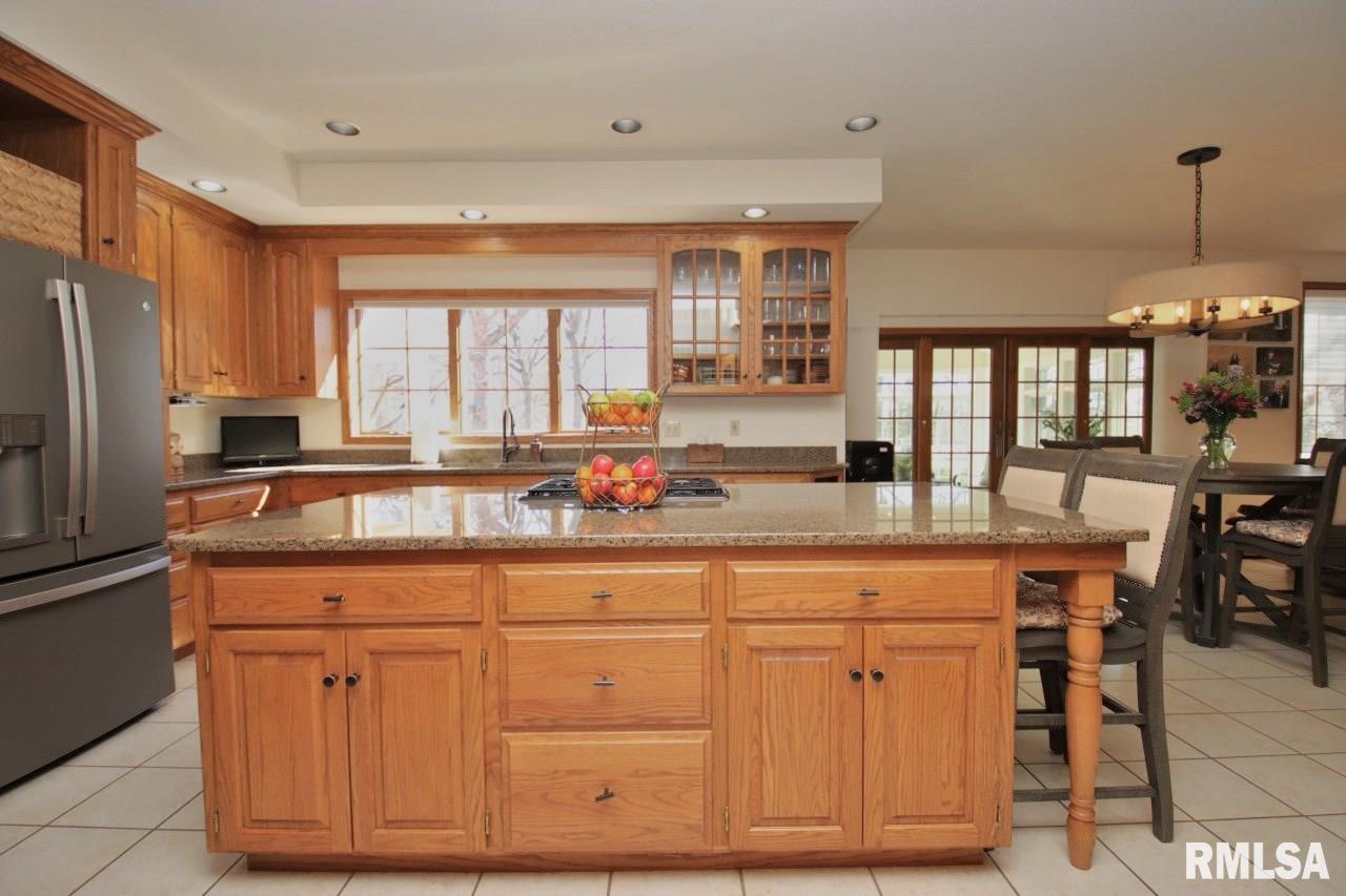 10706 N Grand Oak Court, Peoria, Illinois image 37