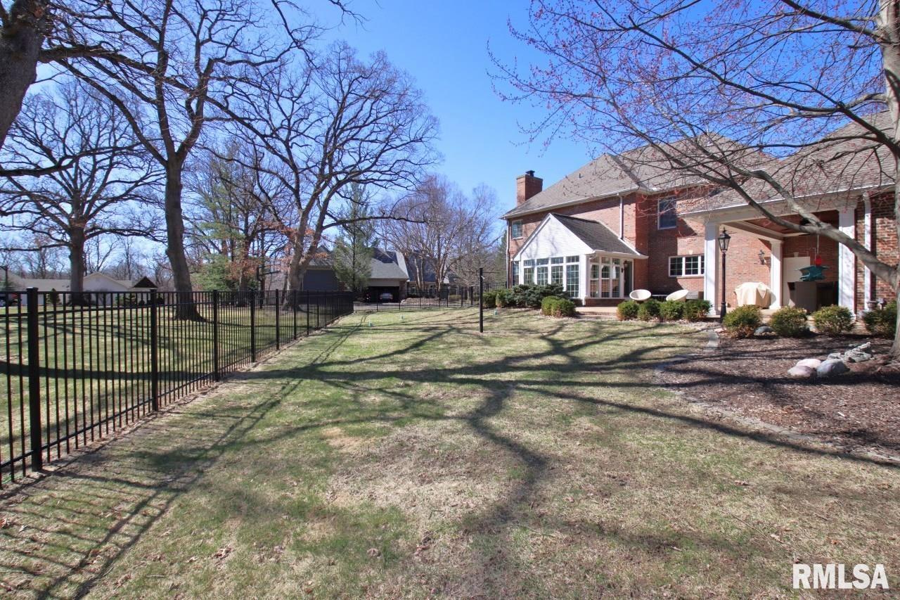 10706 N Grand Oak Court, Peoria, Illinois image 7