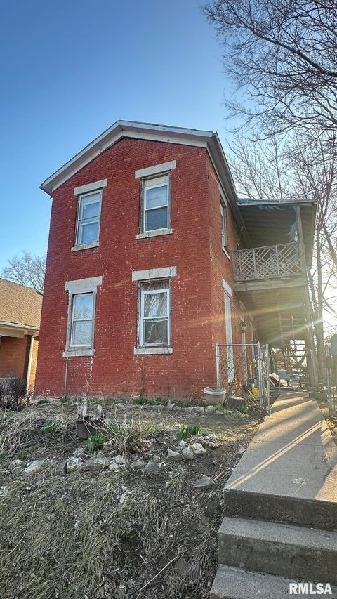 Multifamily For Sale - 720 N 5th Street<br/> Quincy, IL 62301