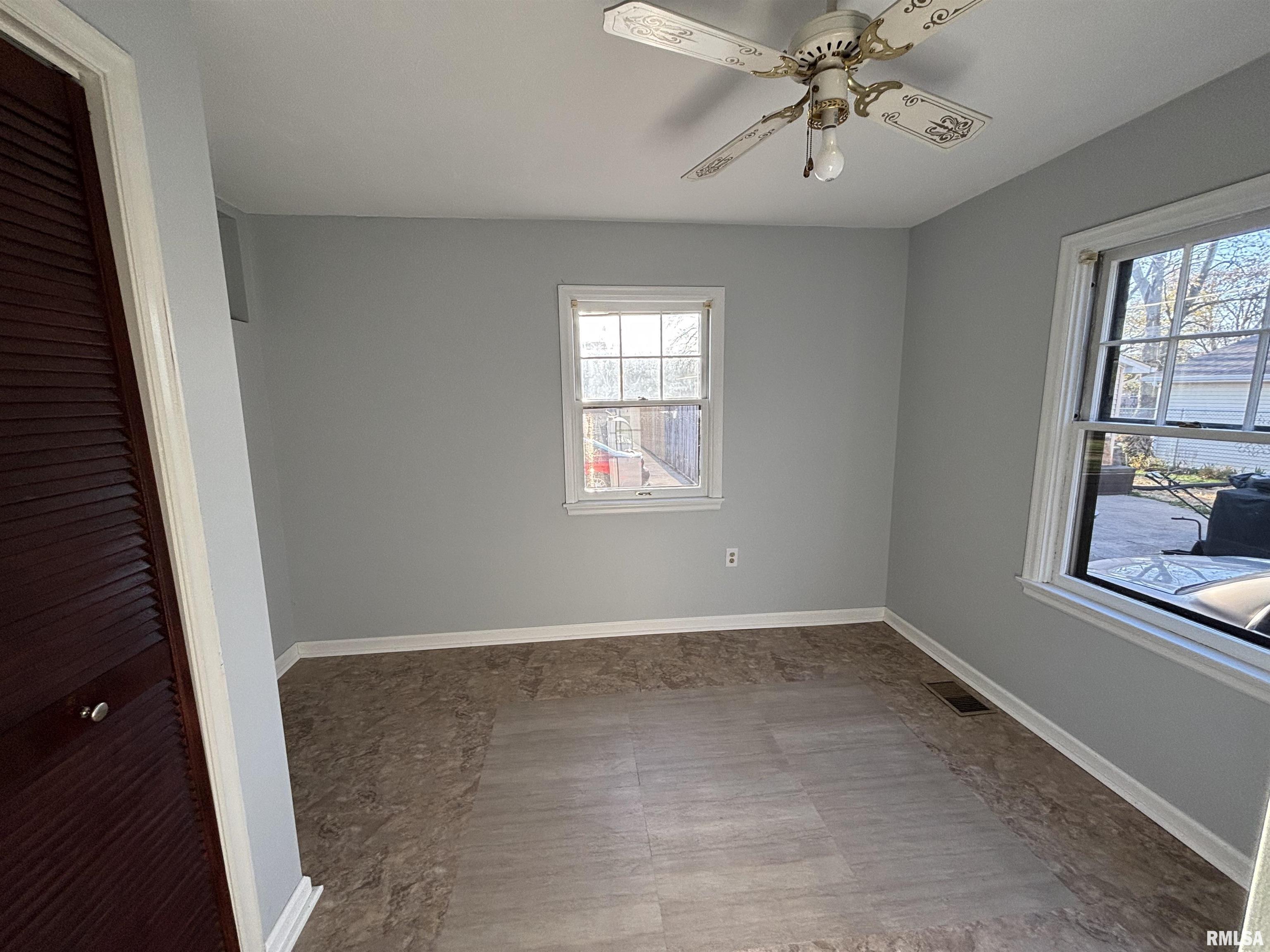 2517 S College Street, Springfield, Illinois image 36