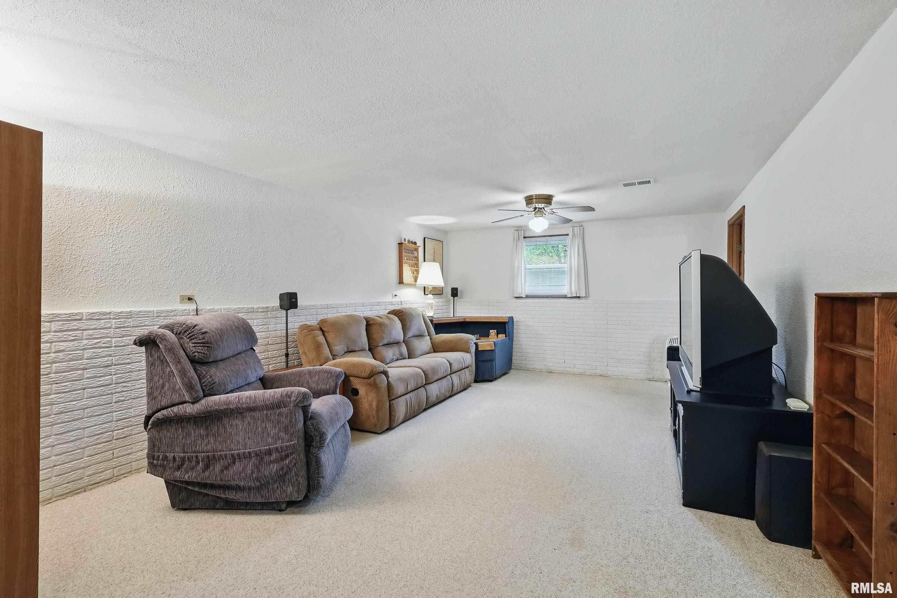 2411 Mound Street, Davenport, Iowa image 20
