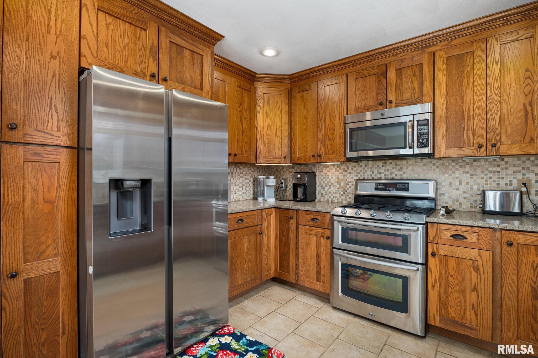 2400 W Cabana Court, Peoria, Illinois image 9
