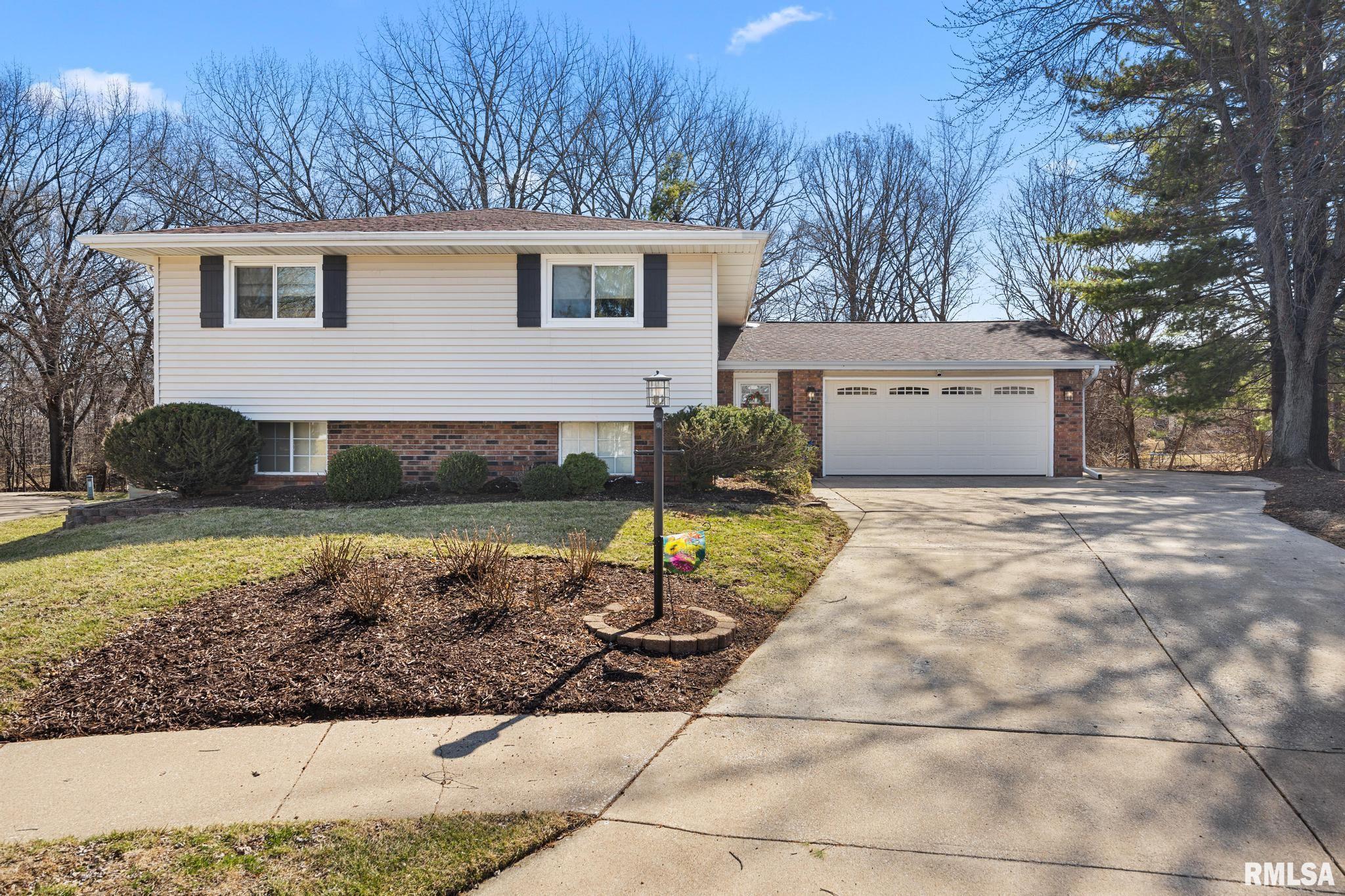 2400 W Cabana Court, Peoria, Illinois image 1