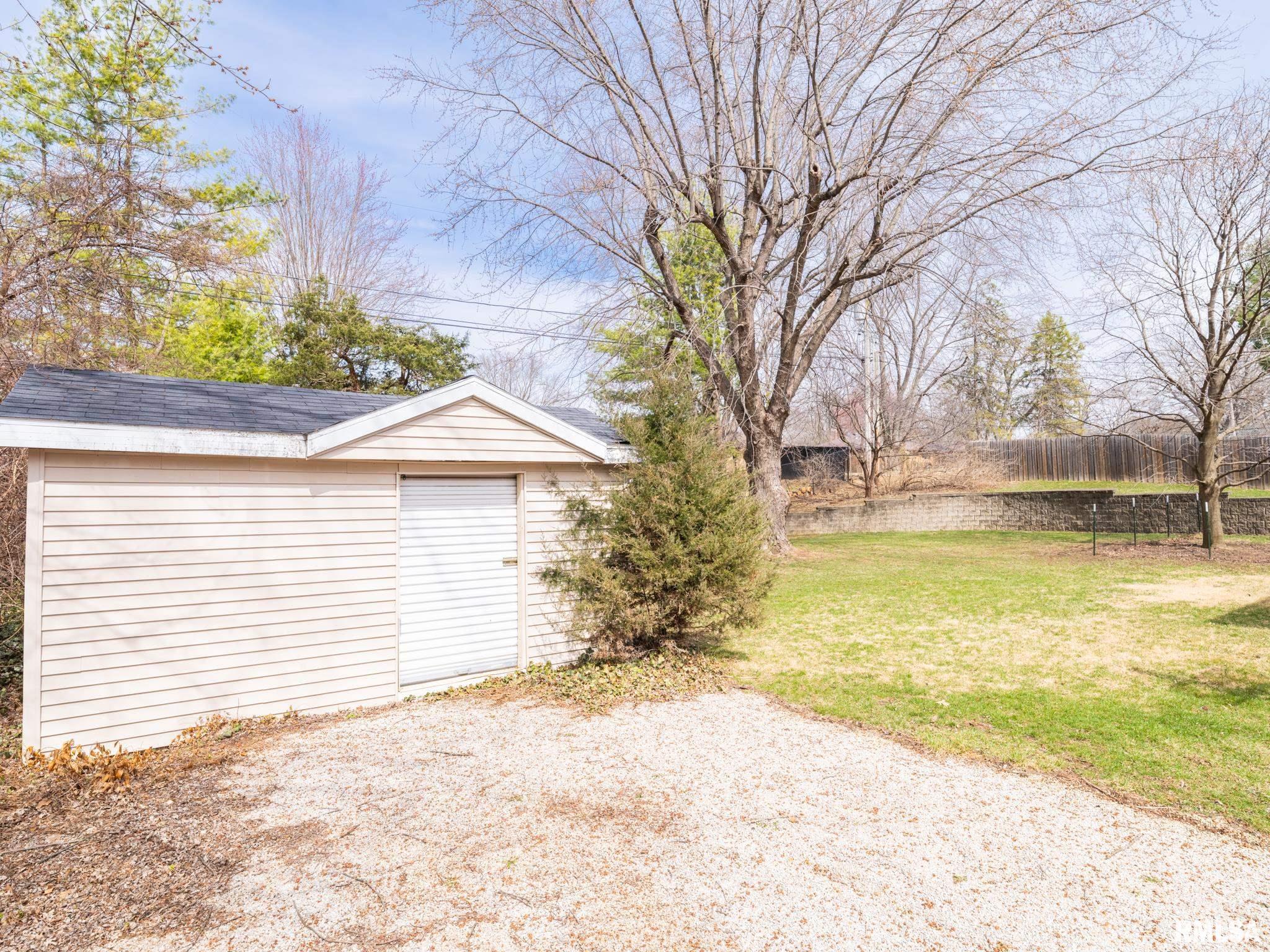 109 Julian Avenue, East Peoria, Illinois image 9