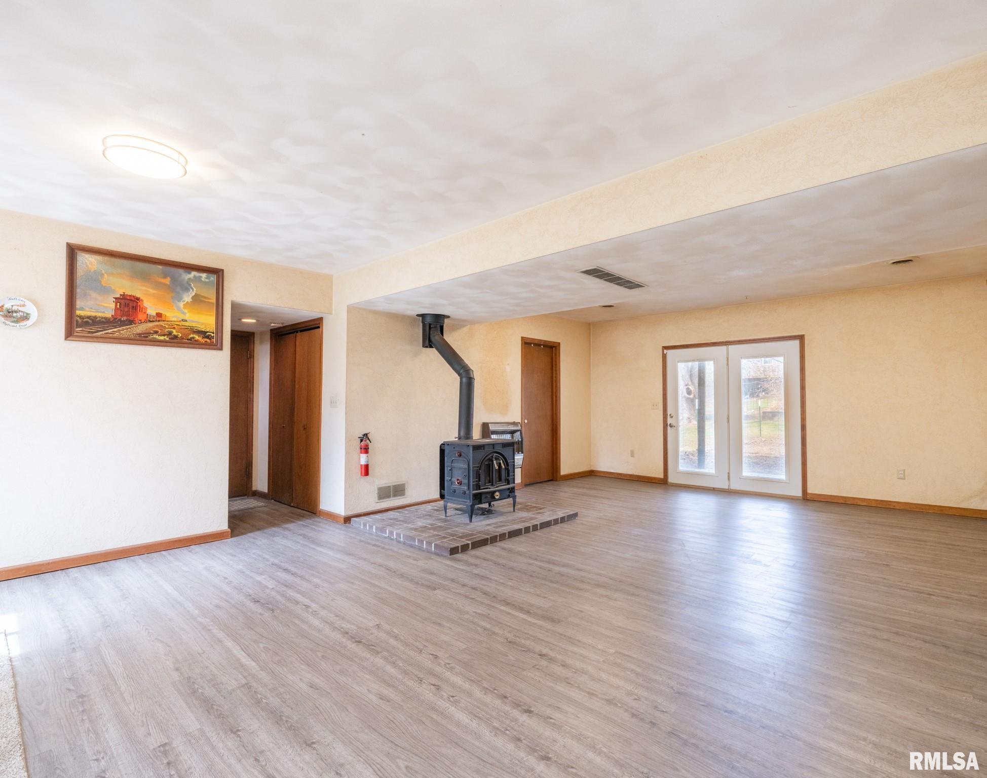 109 Julian Avenue, East Peoria, Illinois image 38
