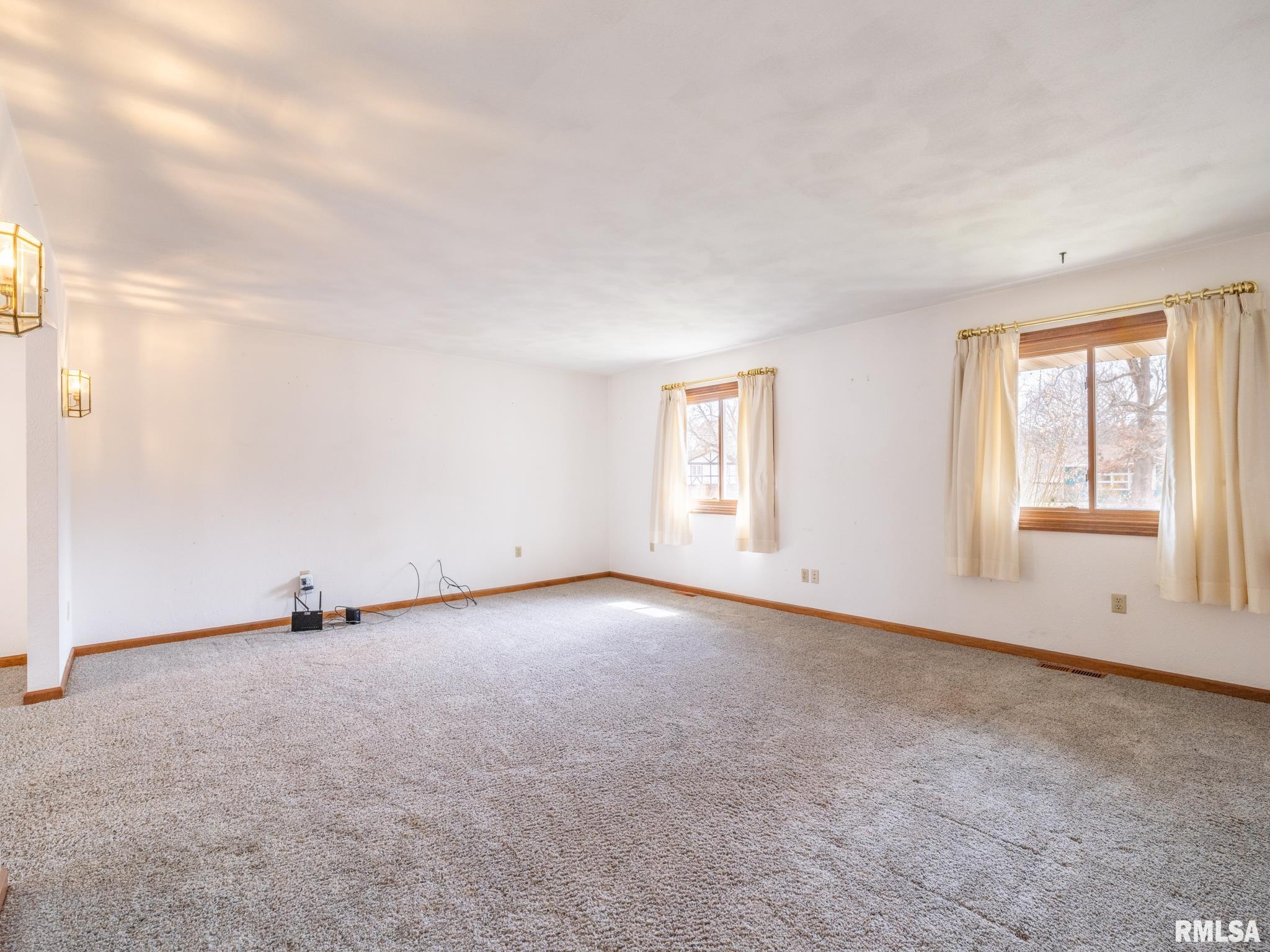 109 Julian Avenue, East Peoria, Illinois image 16