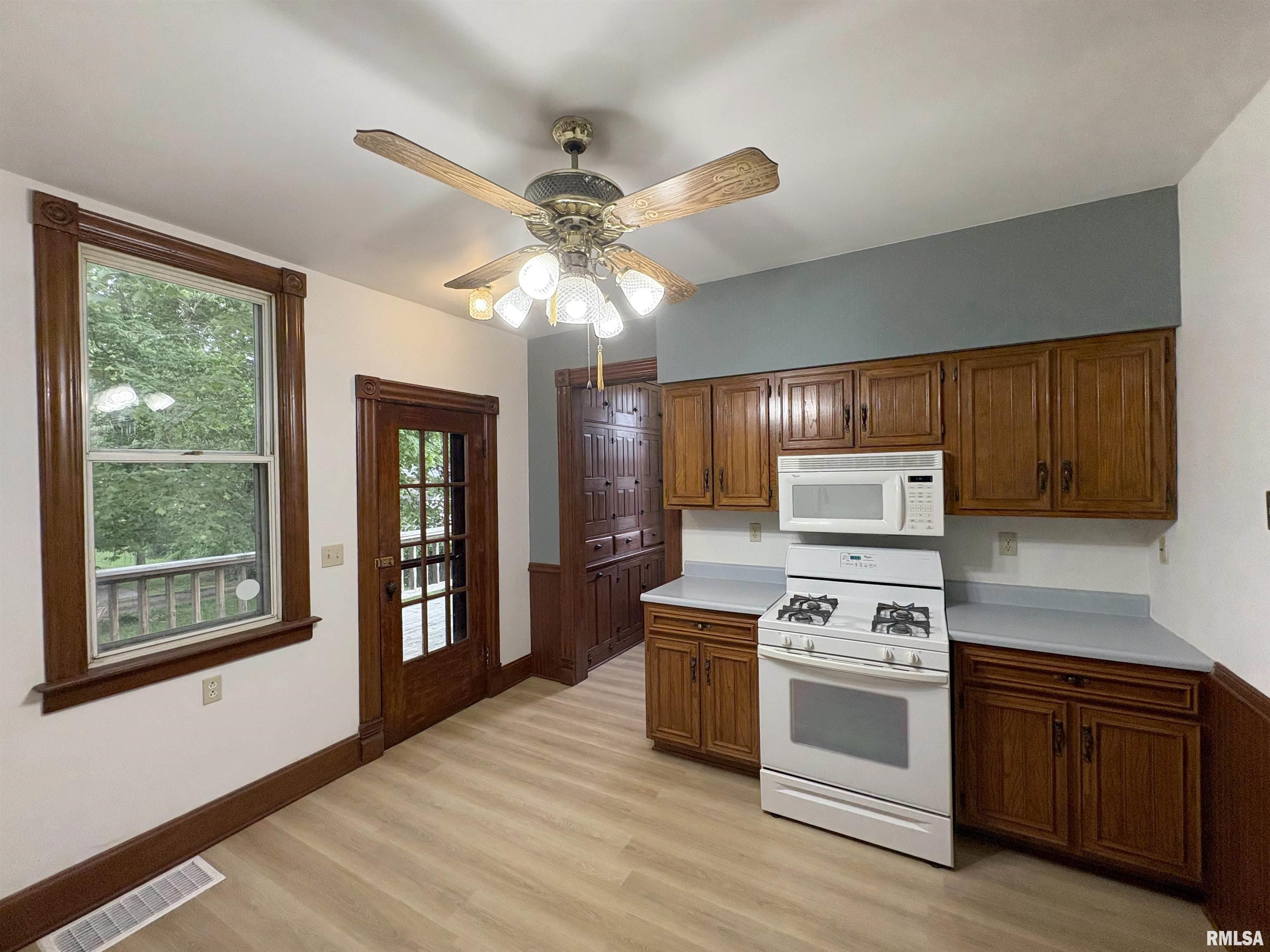 2704 N Dechman Avenue, Peoria, Illinois image 10