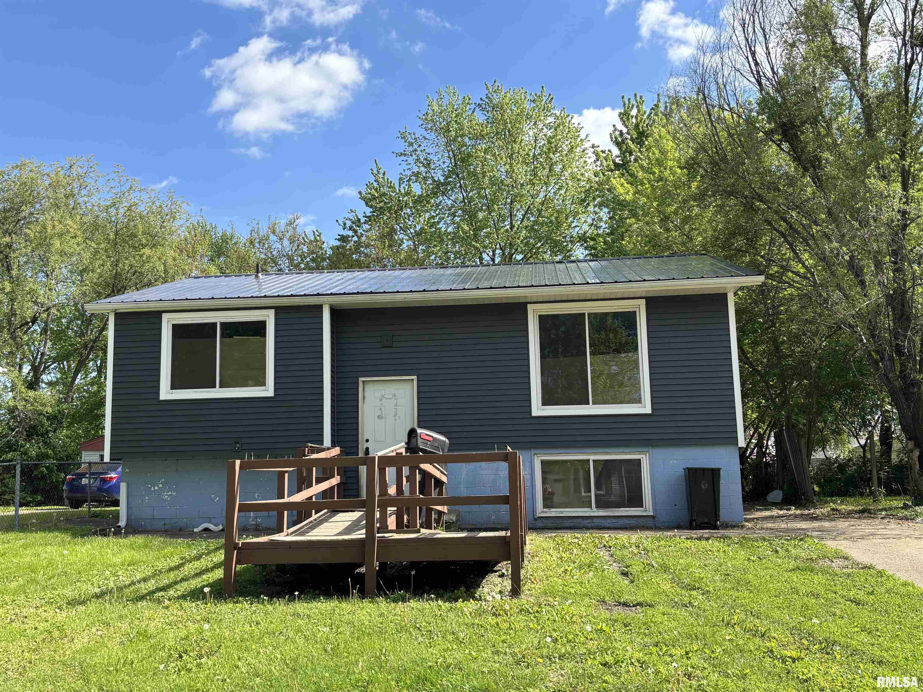 2620 Griffiths Avenue, Springfield, Illinois image 1