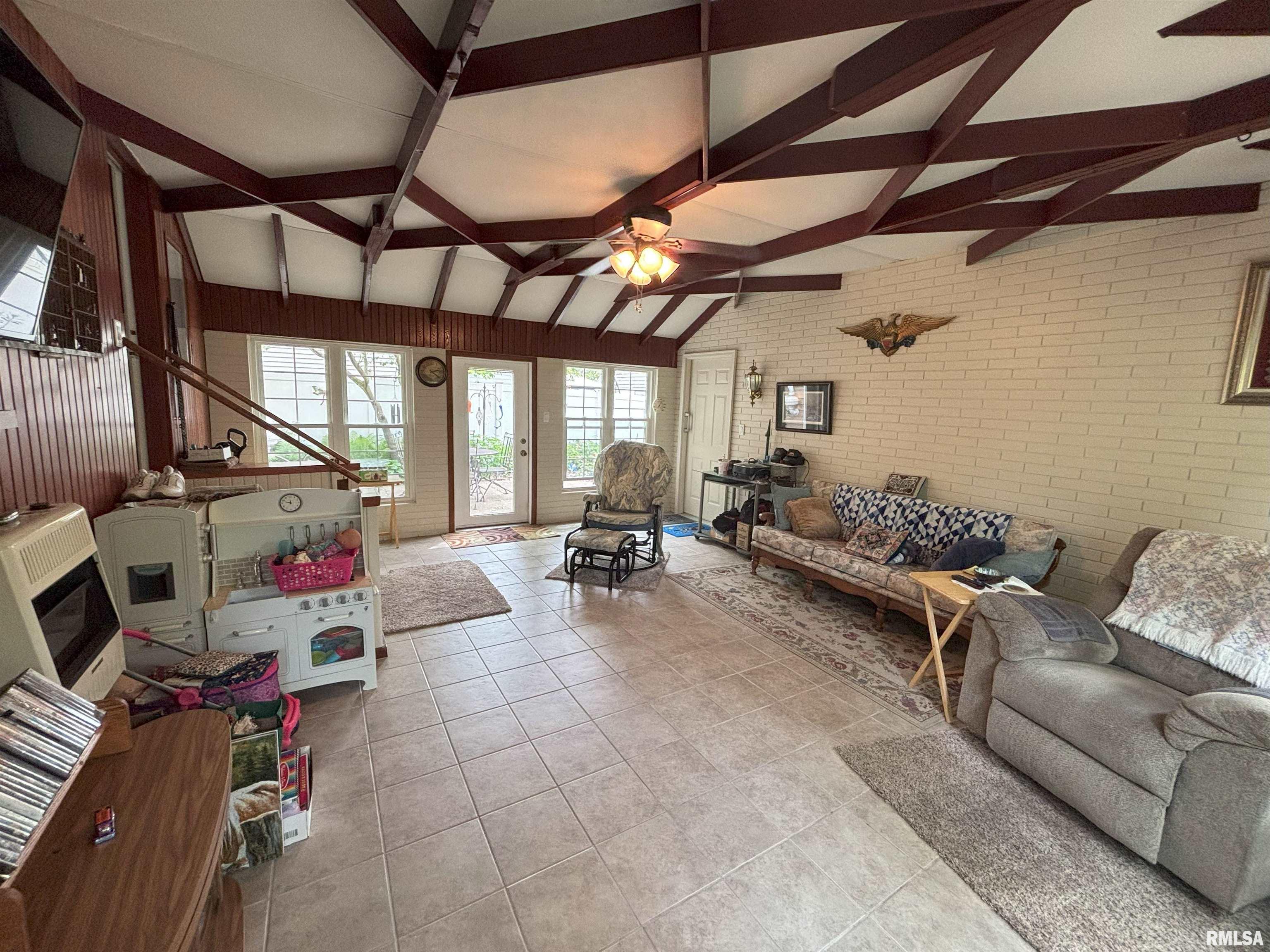 2122 15th Street, Rock Island, Illinois image 16