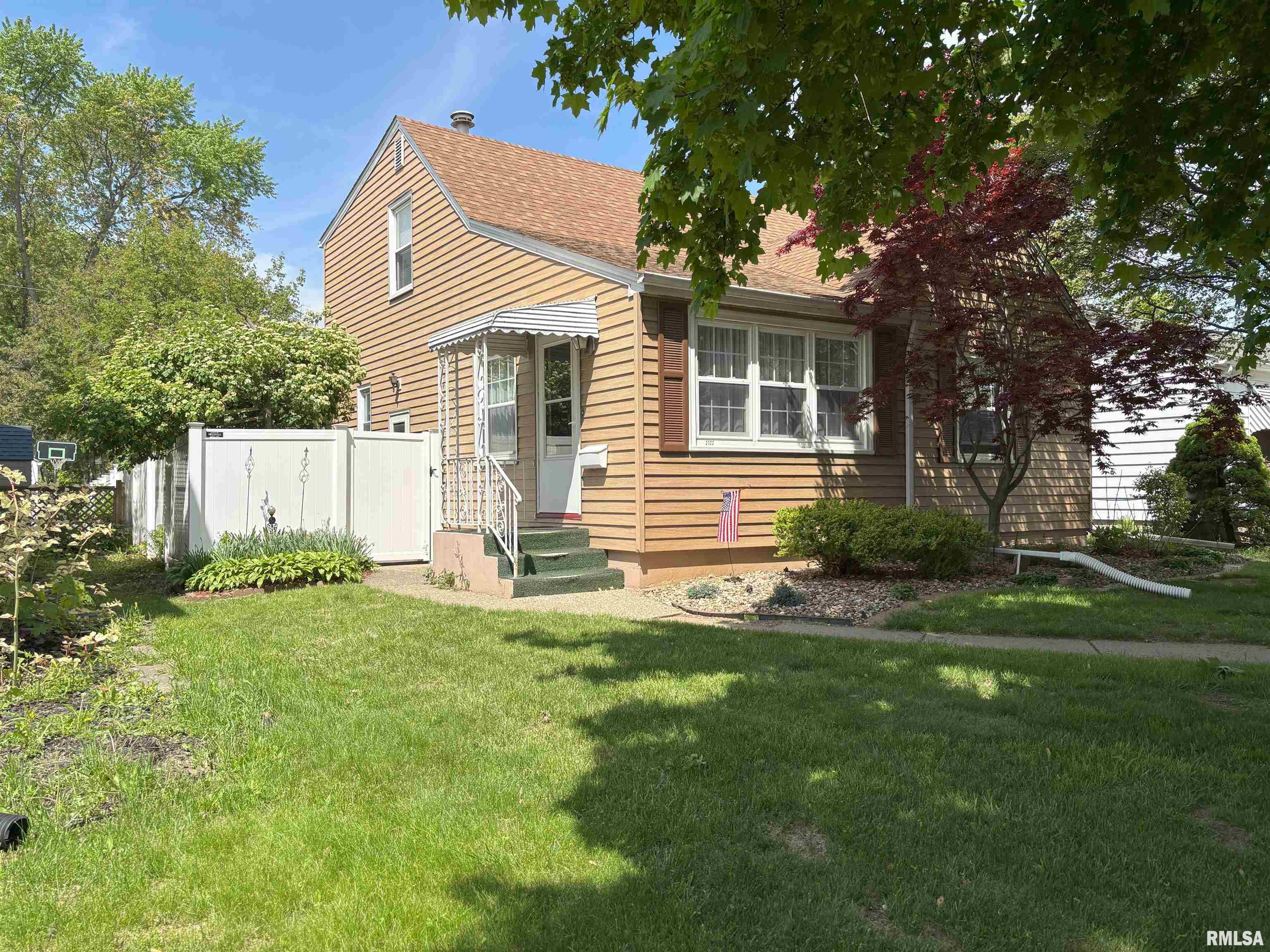 2122 15th Street, Rock Island, Illinois image 1