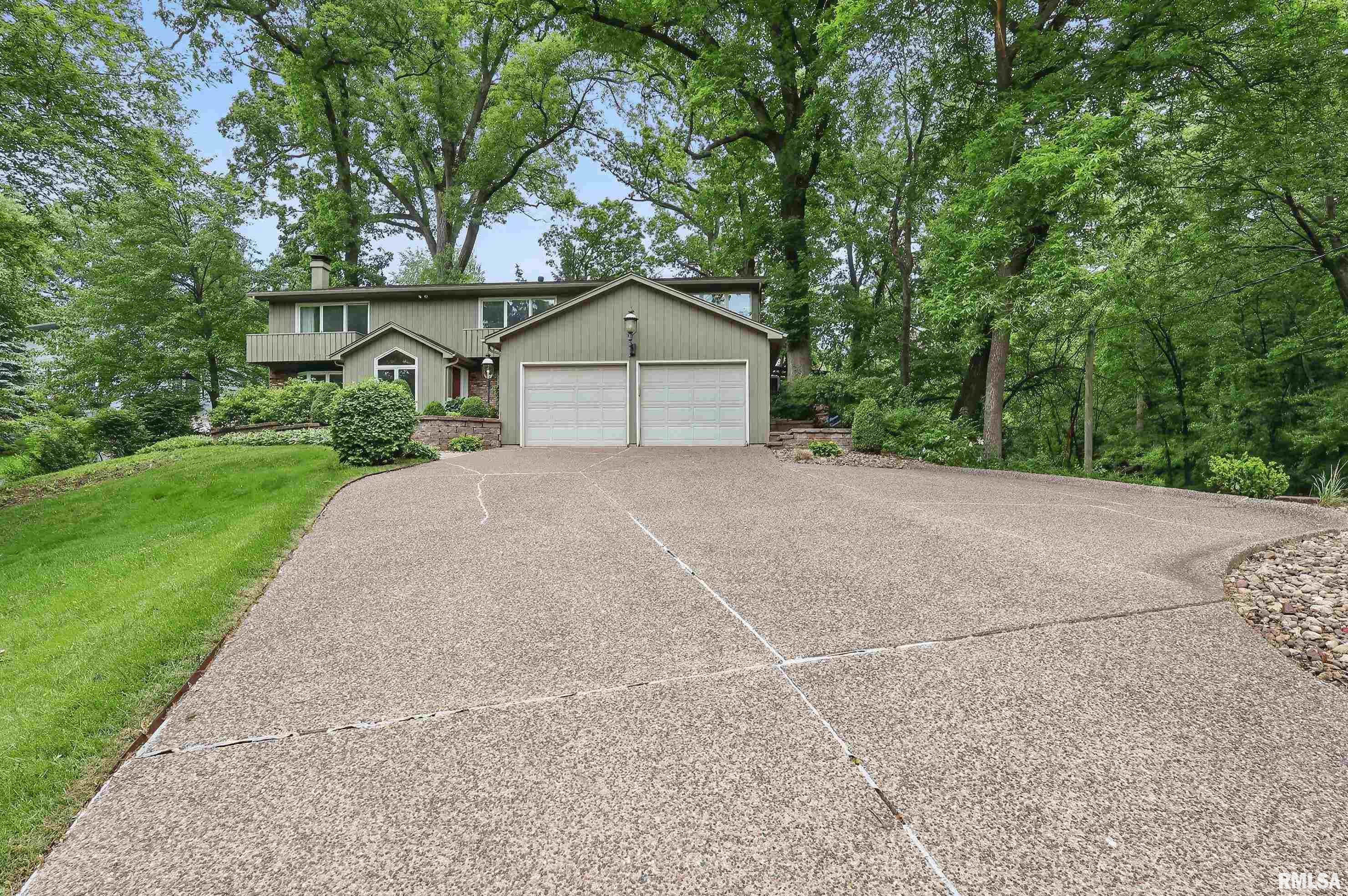 2604 10th Street Place, Moline, Illinois image 6