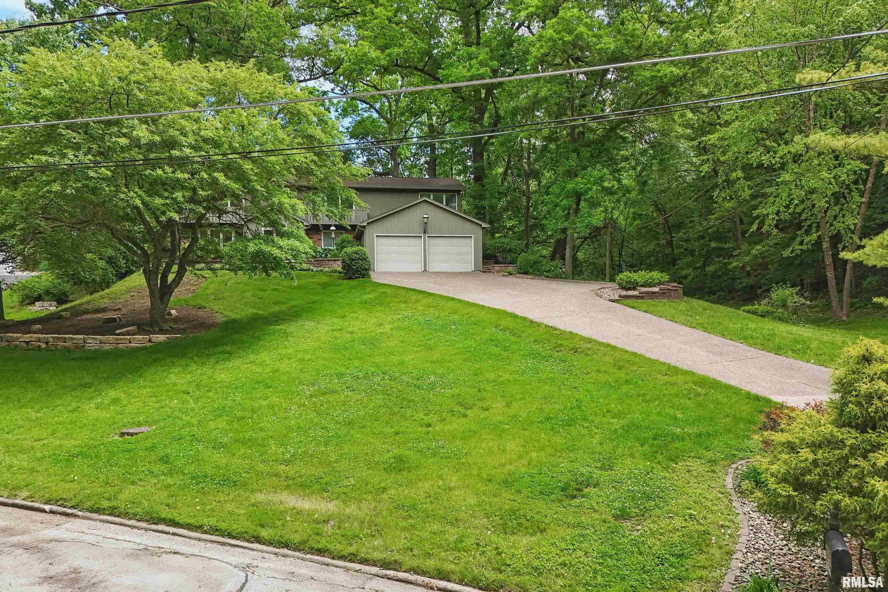 2604 10th Street Place, Moline, Illinois image 3