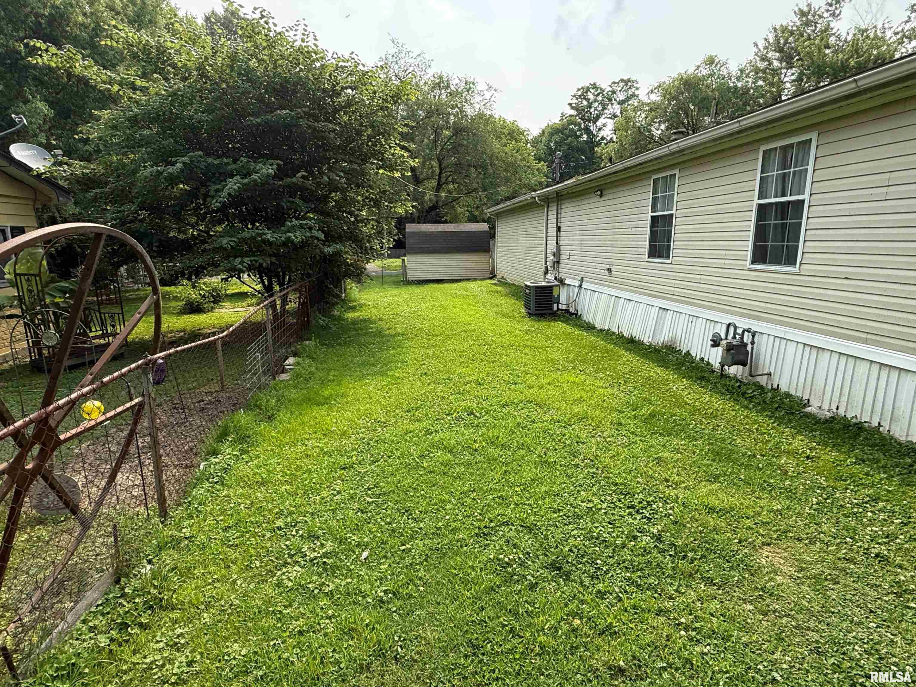 2000 Simmons Street, Metropolis, Illinois image 37