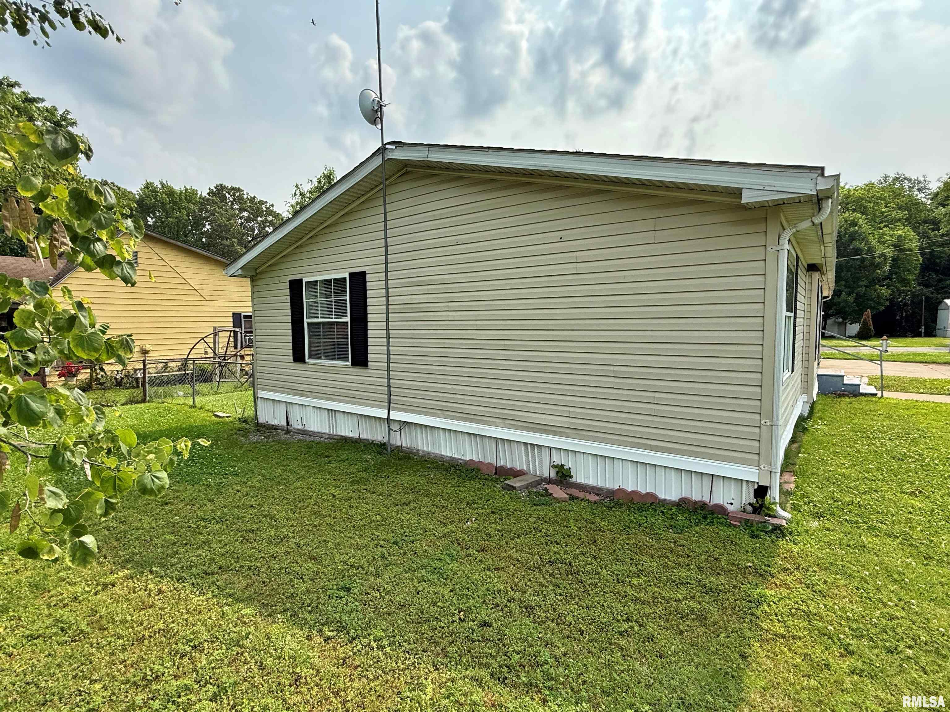 2000 Simmons Street, Metropolis, Illinois image 34