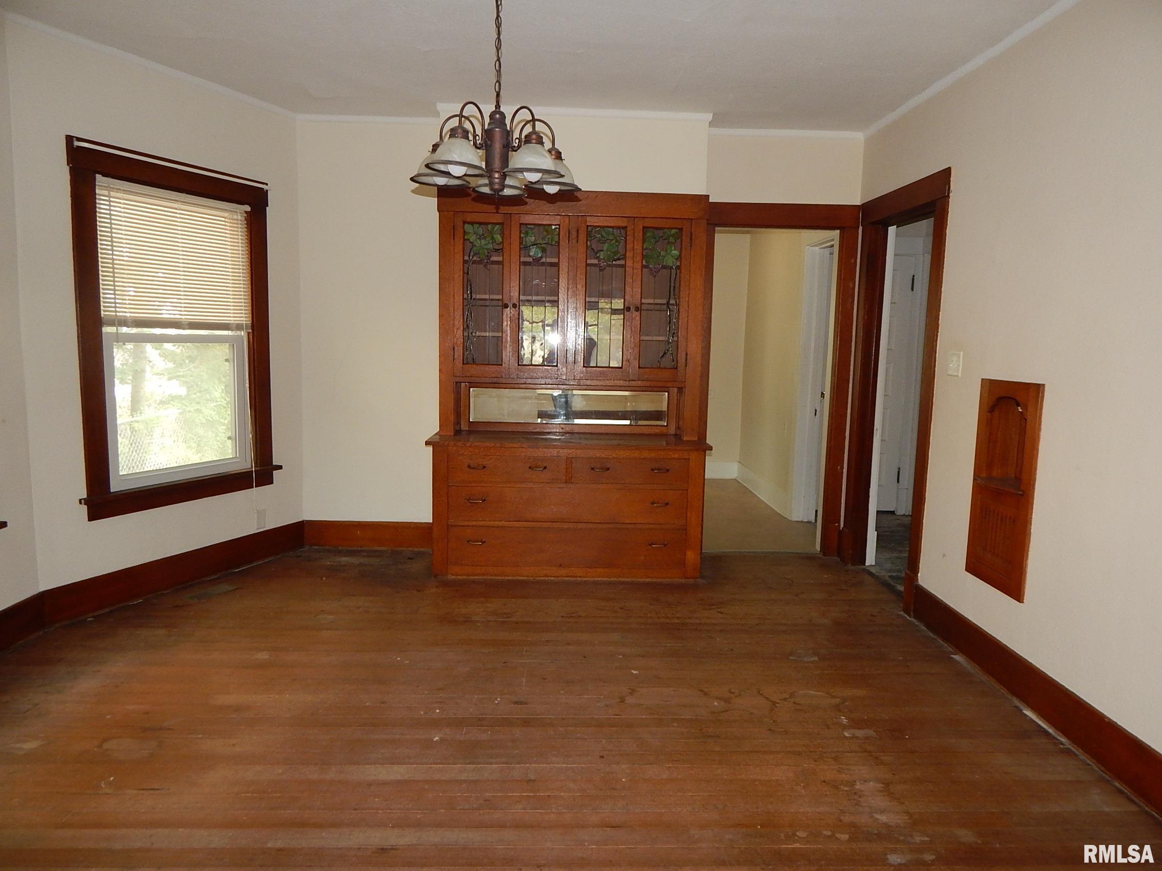 1115 W Locust Street, Davenport, Iowa image 17