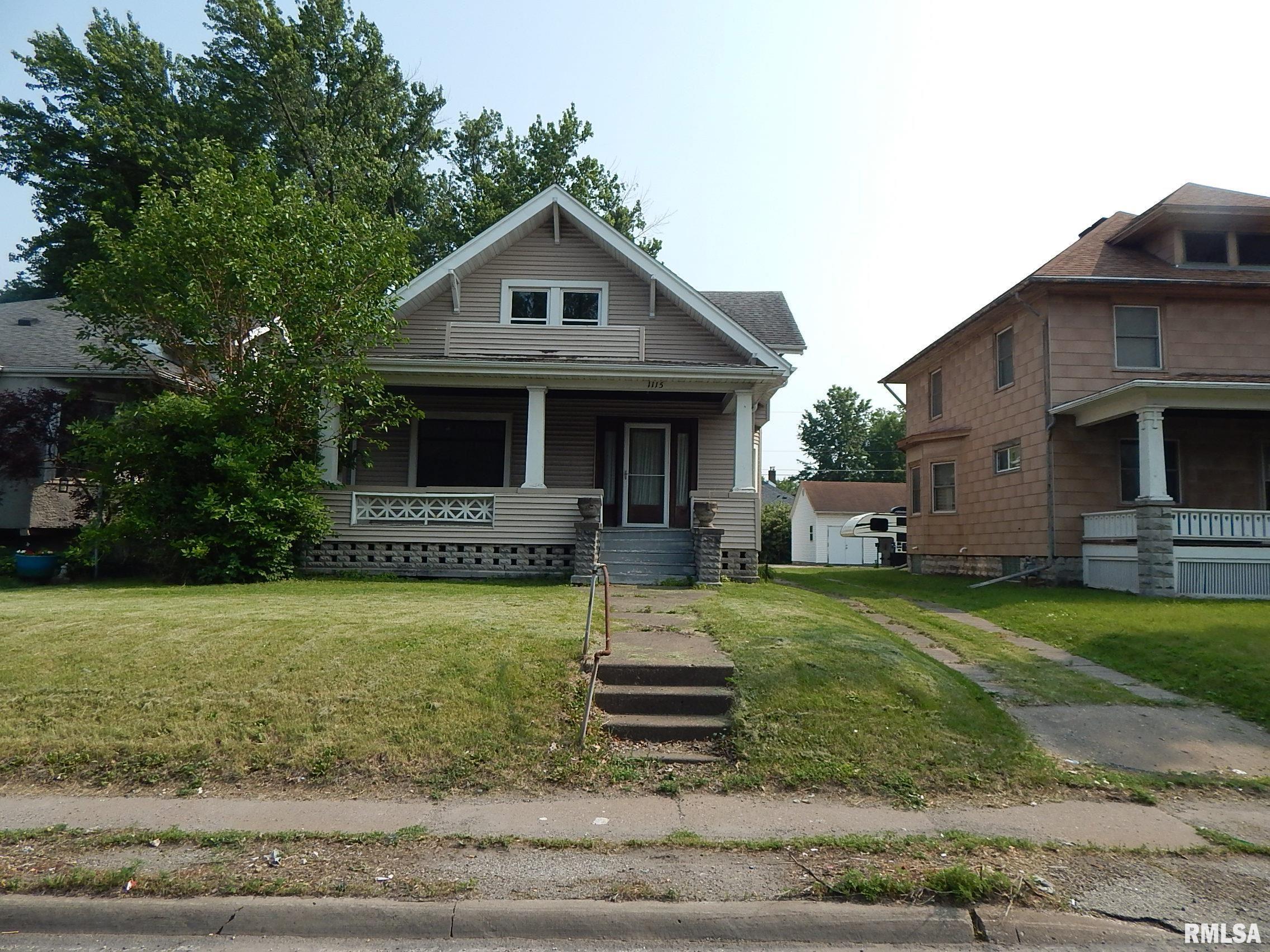 1115 W Locust Street, Davenport, Iowa image 1