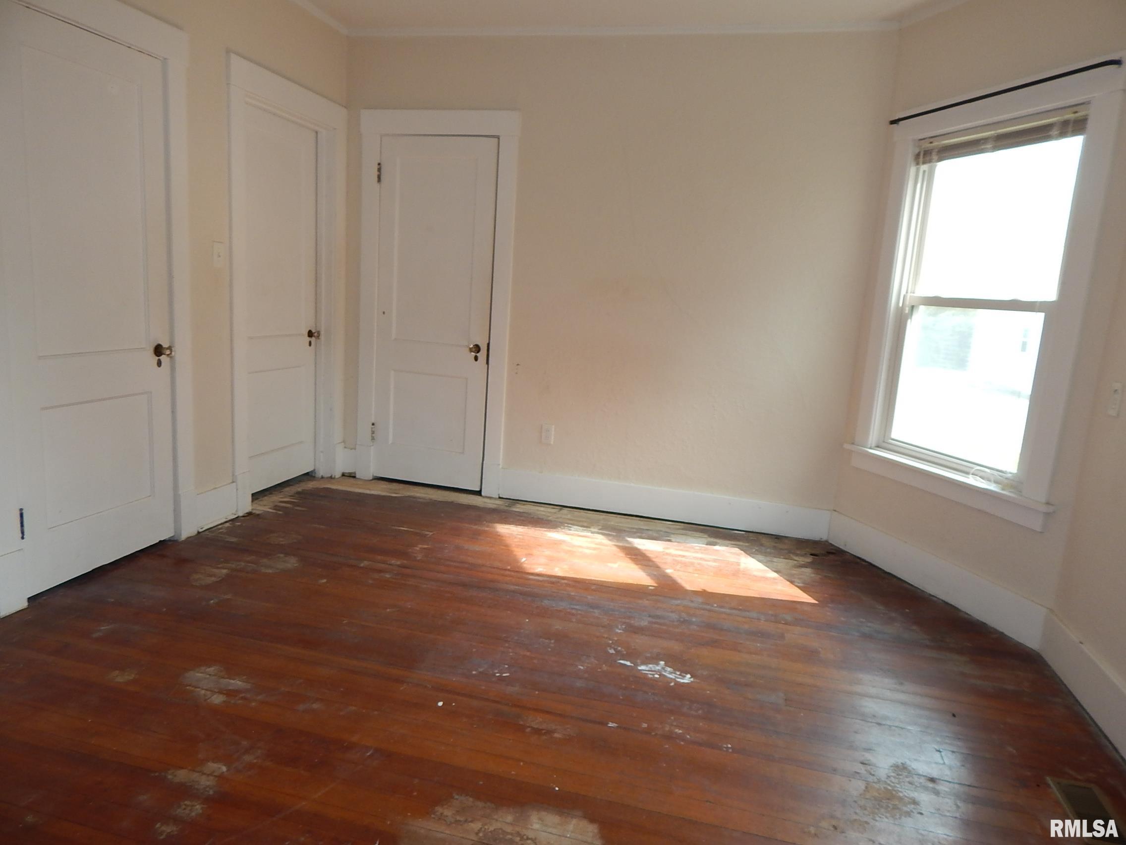 1115 W Locust Street, Davenport, Iowa image 12