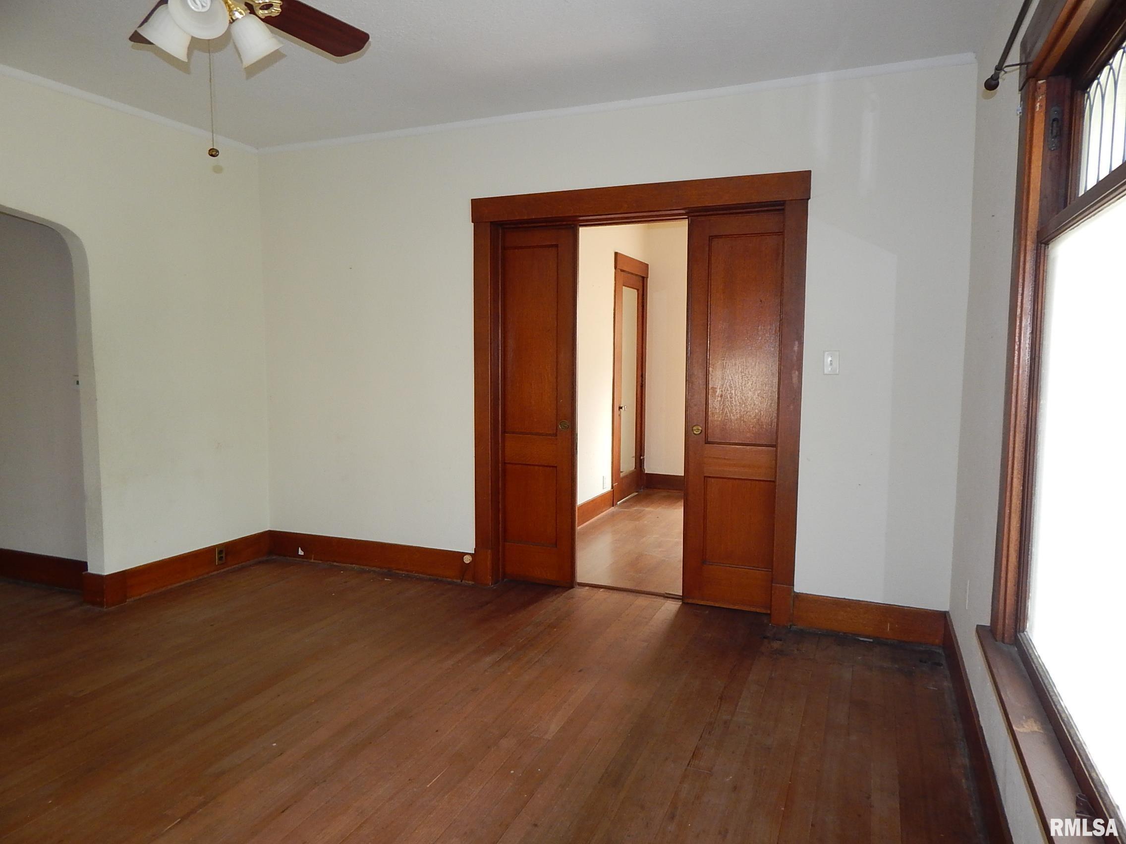 1115 W Locust Street, Davenport, Iowa image 14