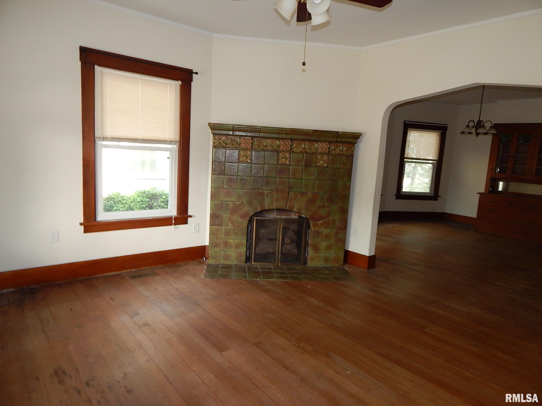 1115 W Locust Street, Davenport, Iowa image 15