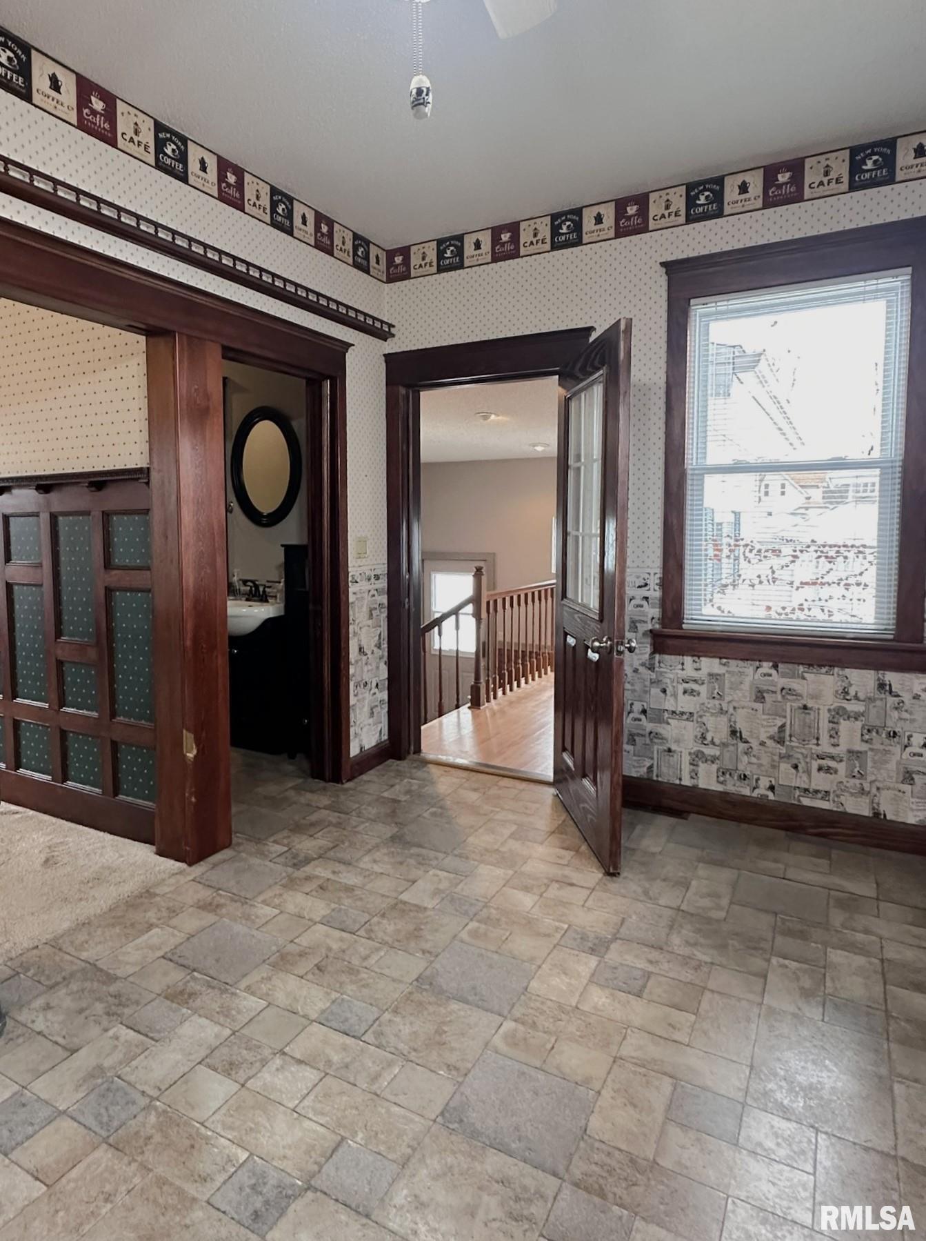 1024 Bateman Street, Galesburg, Illinois image 23