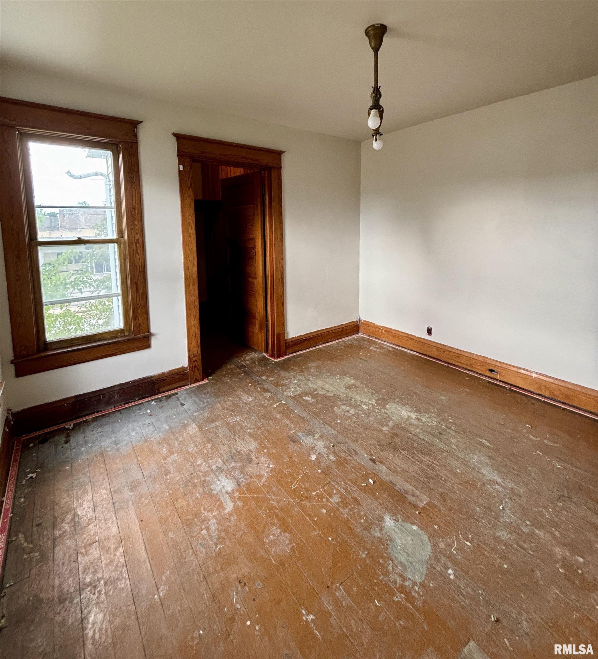 201 S Pearl Street, Waverly, Illinois image 35