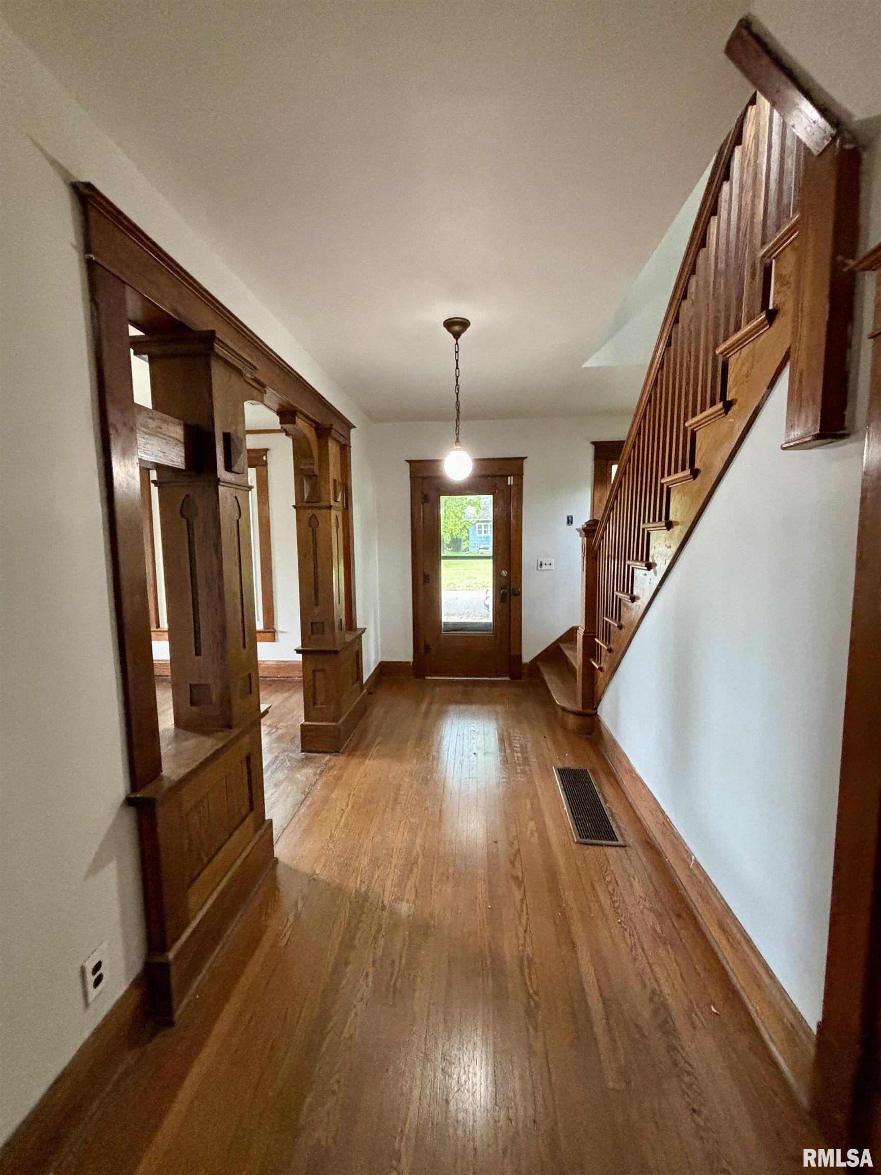 201 S Pearl Street, Waverly, Illinois image 12