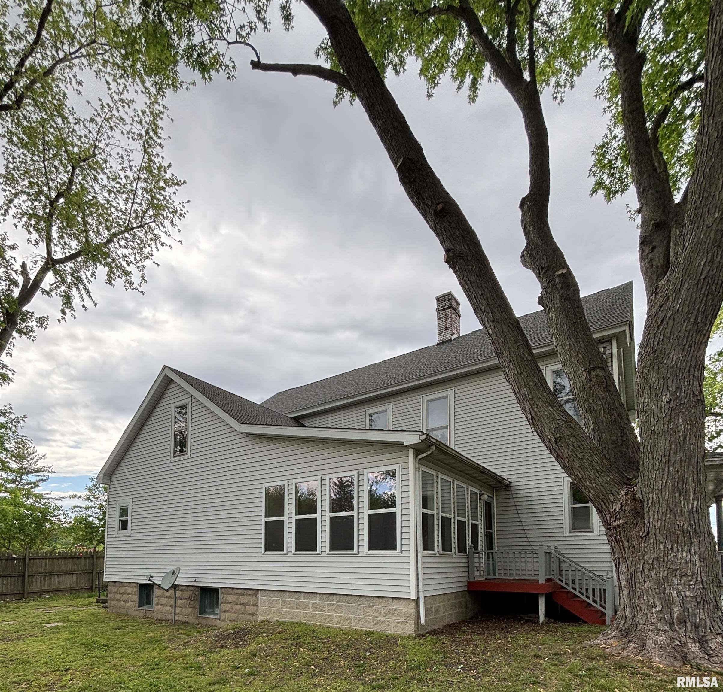 201 S Pearl Street, Waverly, Illinois image 3