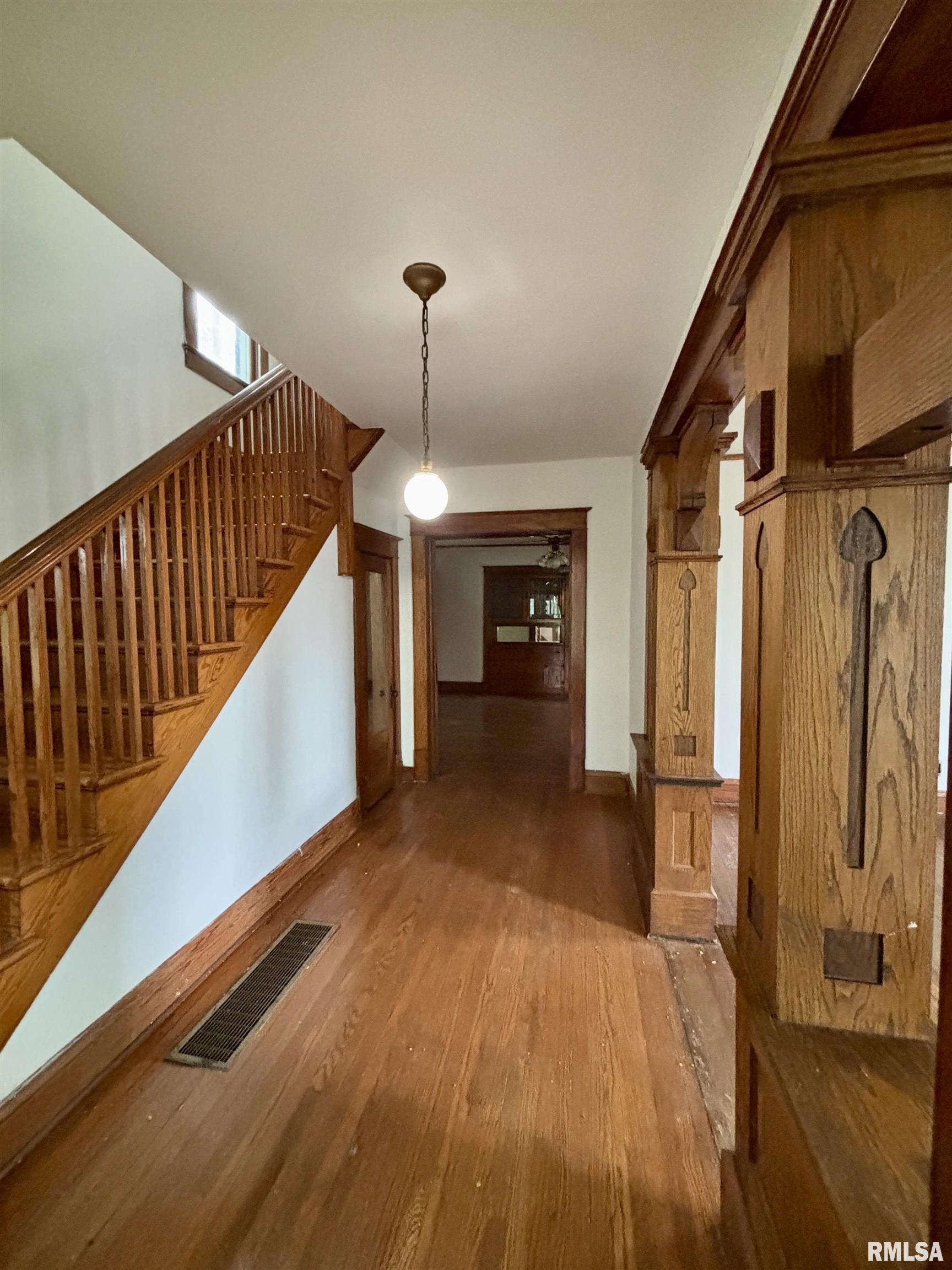 201 S Pearl Street, Waverly, Illinois image 9